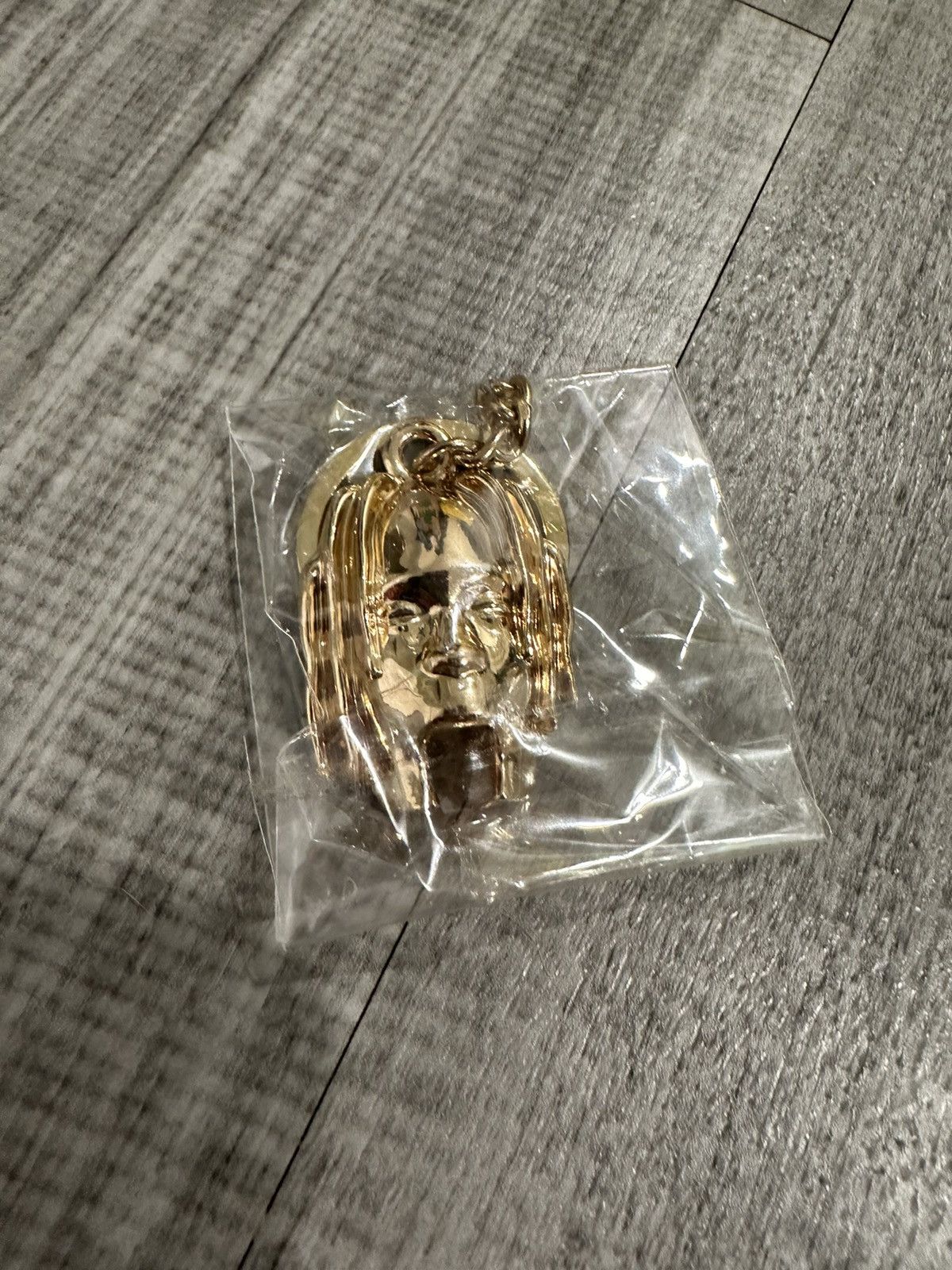 Travis Scott Astroworld Tour Keychain | Grailed