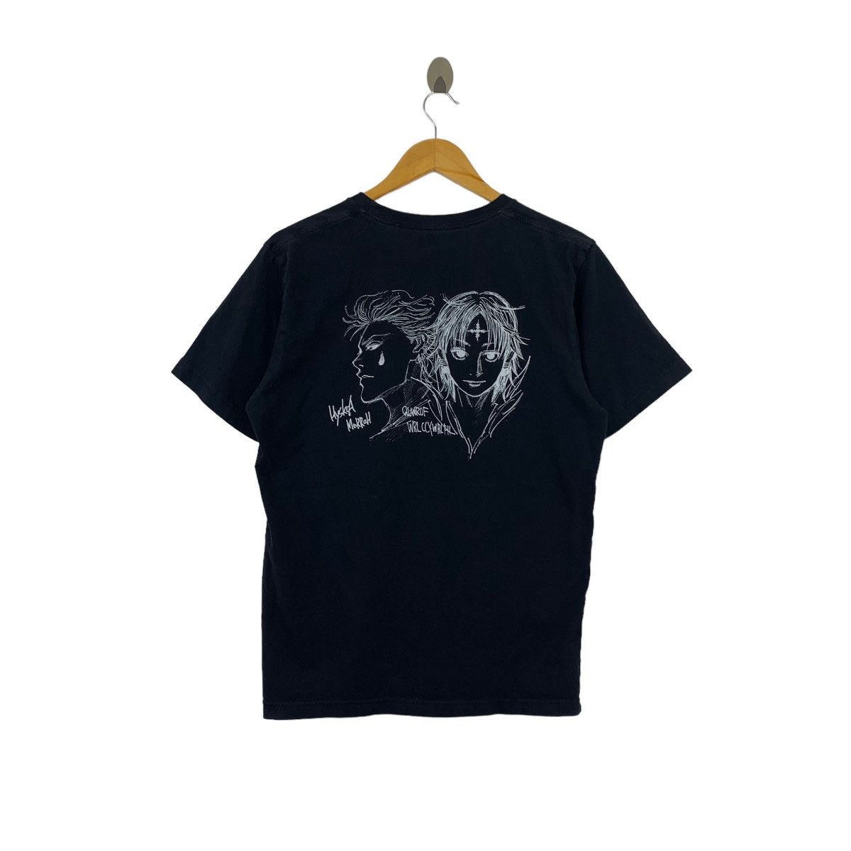 Uniqlo Vintage UT UNIQLO HUNTERxHunter Villain Character Size US L / EU 52-54 / 3 - 1 Thumbnail