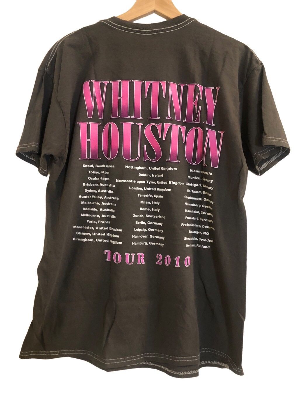 Rap Tees Whitney Houston R&B Retro Tour Tshirt Size US M / EU 48-50 / 2 - 2 Thumbnail