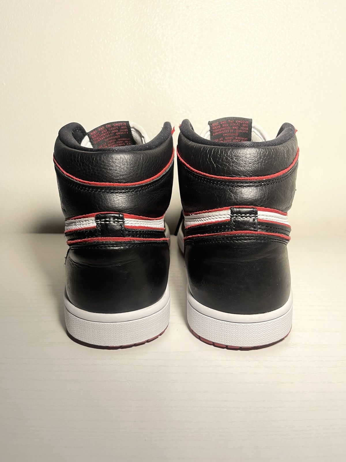 Jordan Brand Jordan 1 Retro High Bloodline Size US 9 / EU 42 - 6 Thumbnail