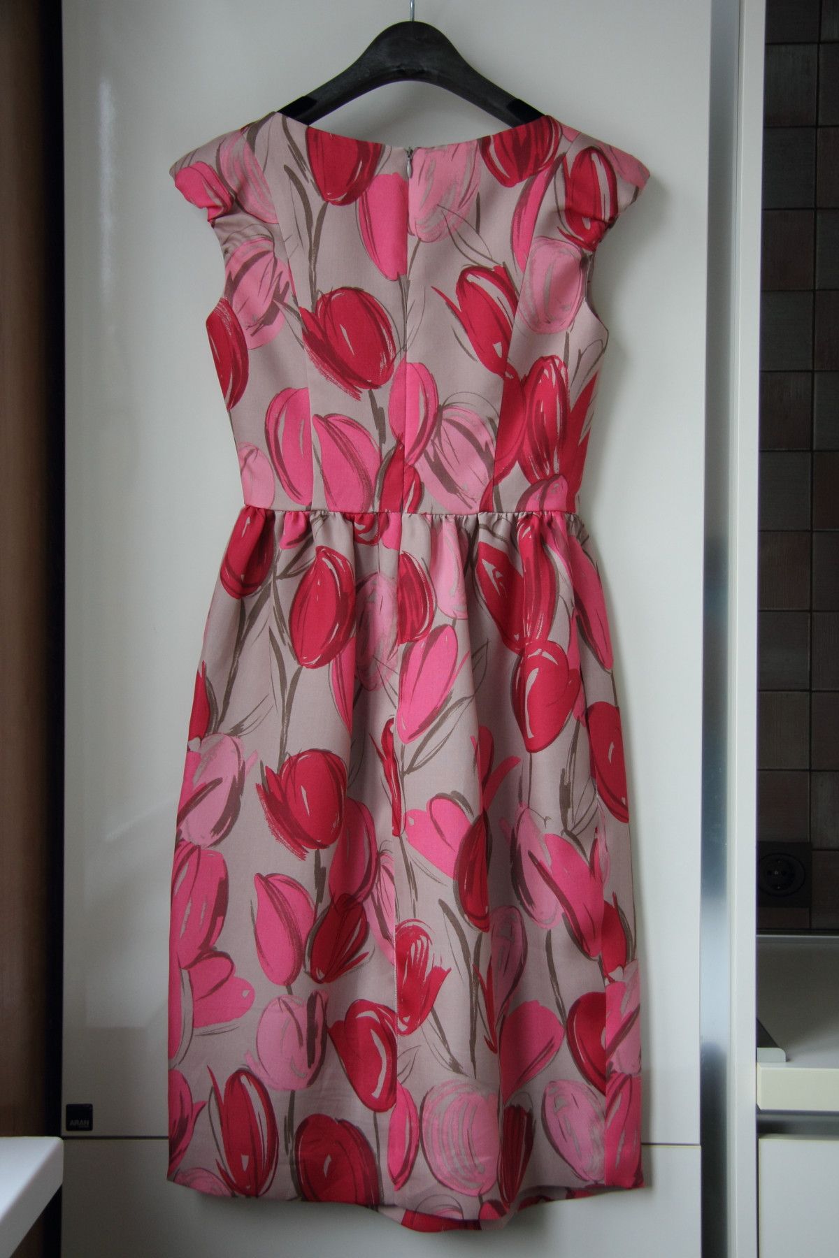 Kiton KITON SILK DRESS SIZE 38 Size XS / US 0-2 / IT 36-38 - 2 Thumbnail