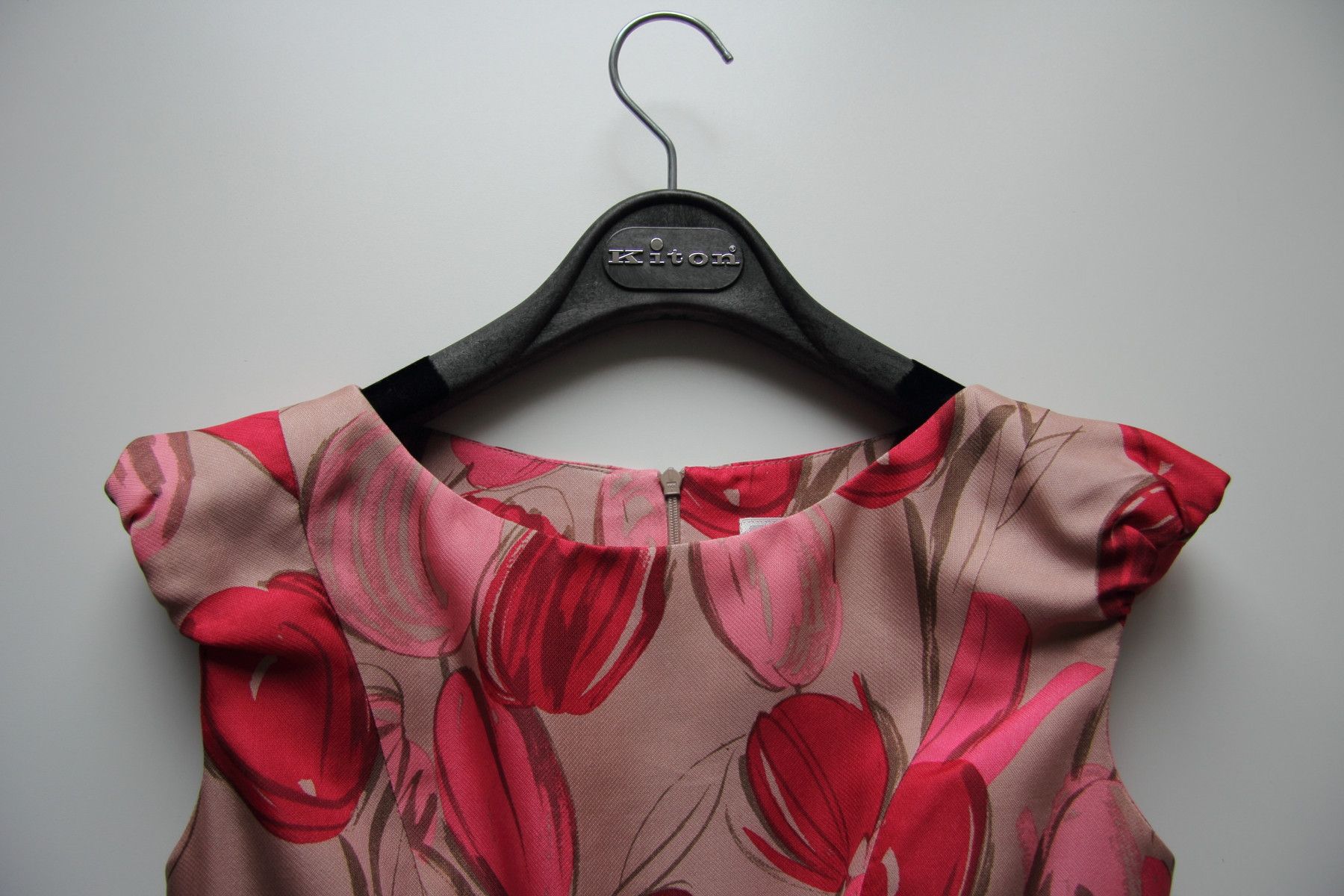 Kiton KITON SILK DRESS SIZE 38 Size XS / US 0-2 / IT 36-38 - 3 Thumbnail