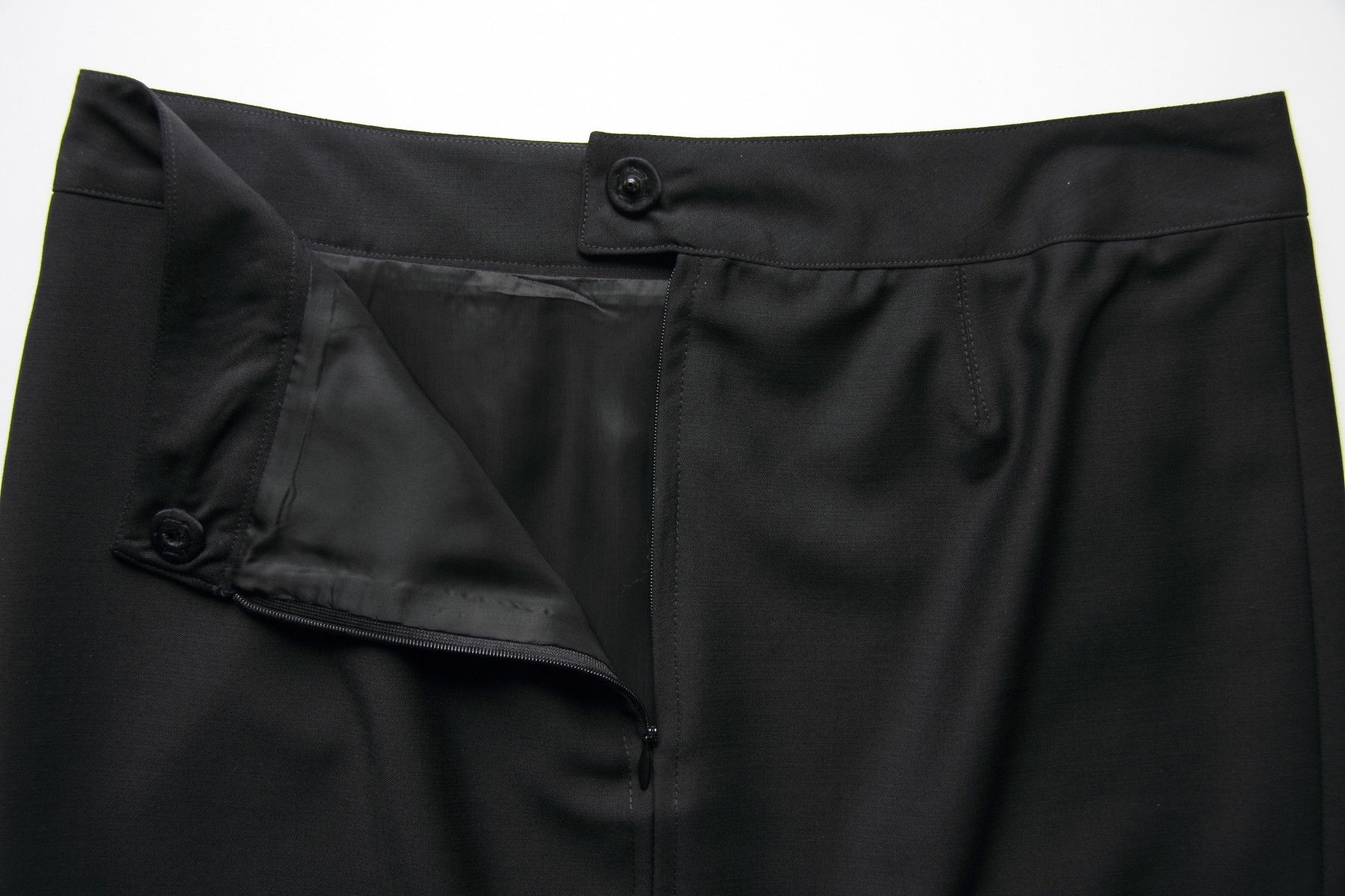 Kiton KITON SKIRT SIZE 42 Size 28" / US 6 / IT 42 - 6 Thumbnail