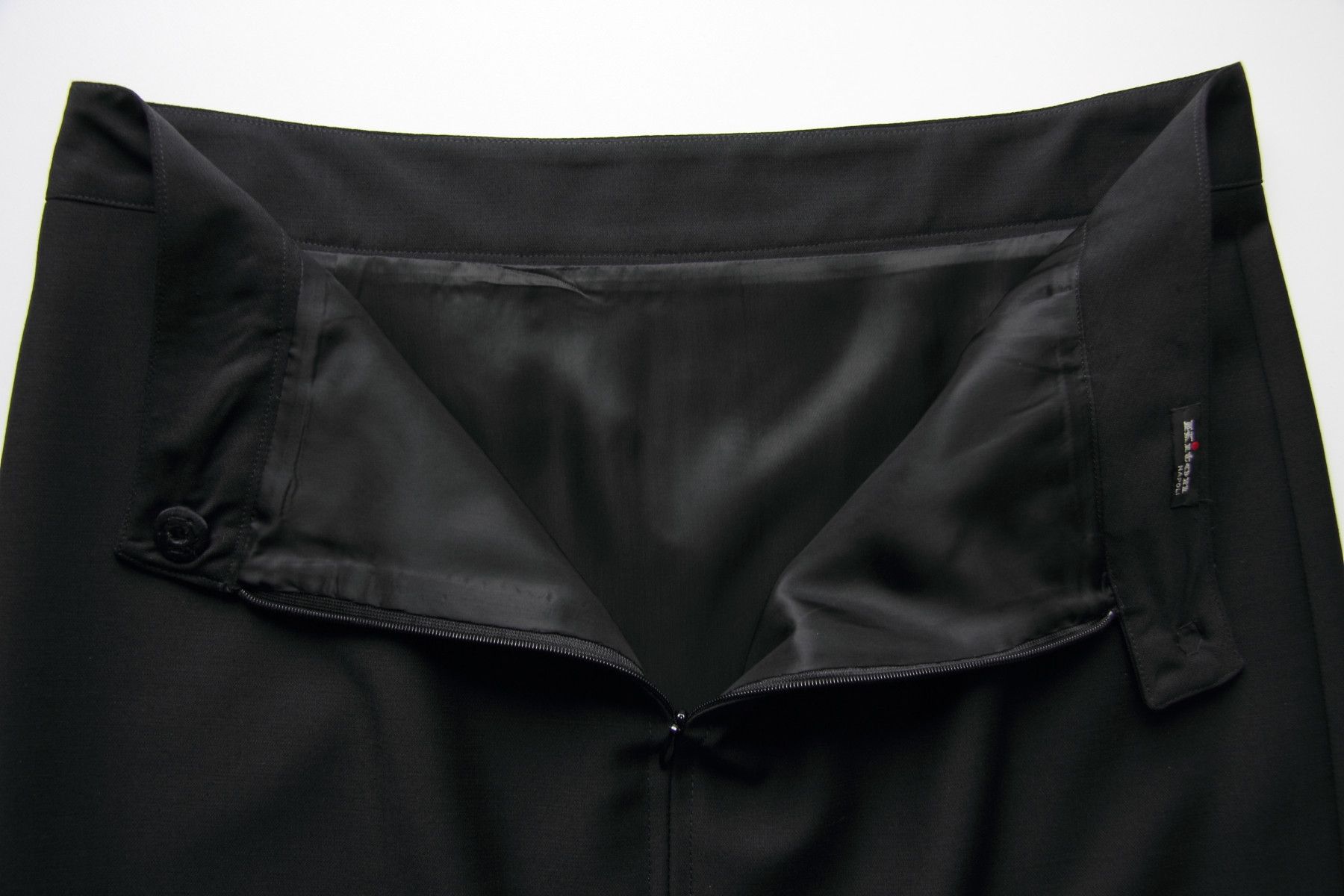 Kiton KITON SKIRT SIZE 42 Size 28" / US 6 / IT 42 - 7 Thumbnail