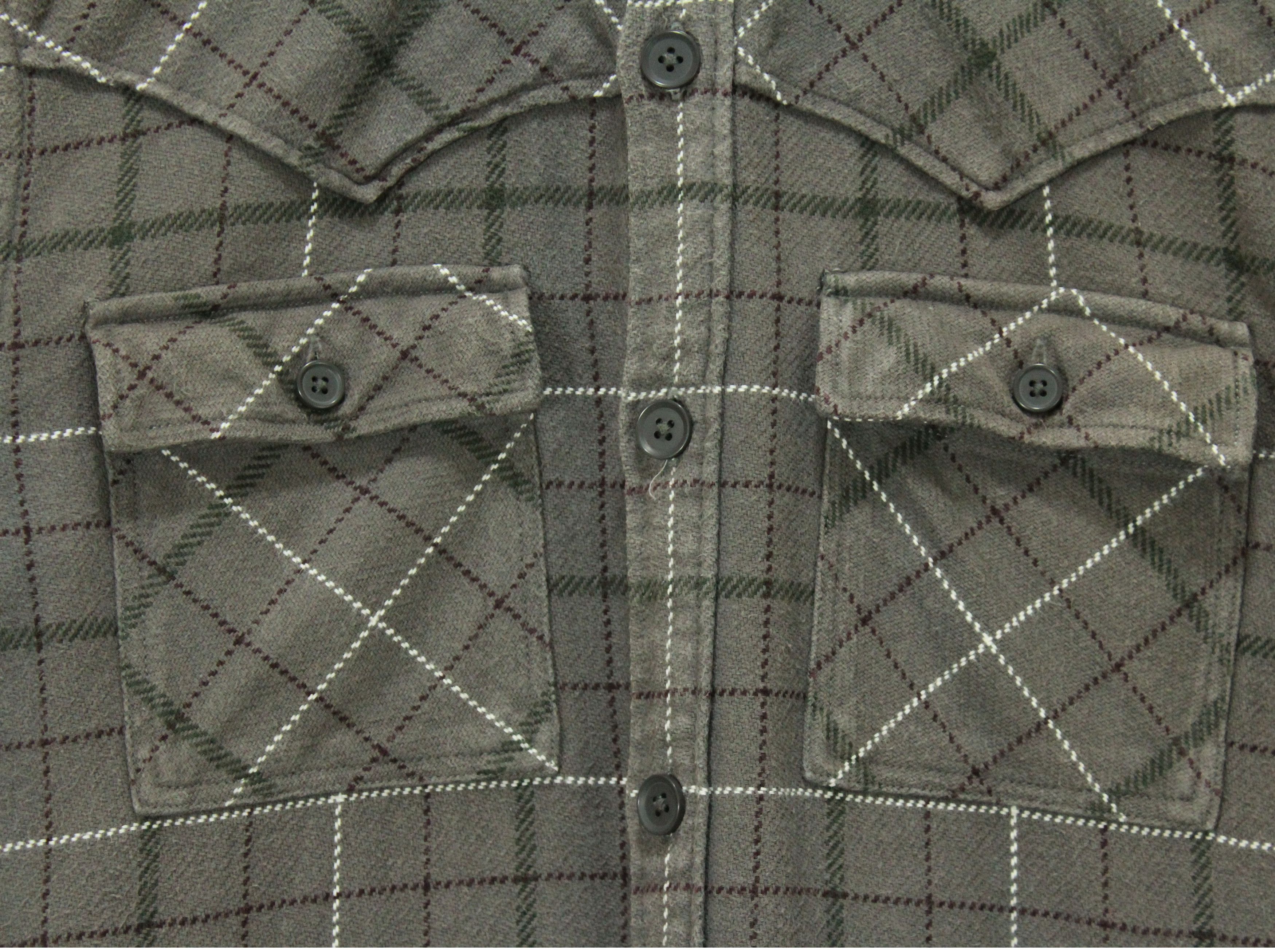 Undercover × Uniqlo UNIQLO x UNDERCOVER Shirt Flannel Checkered Japan Size S Size US S / EU 44-46 / 1 - 5 Thumbnail