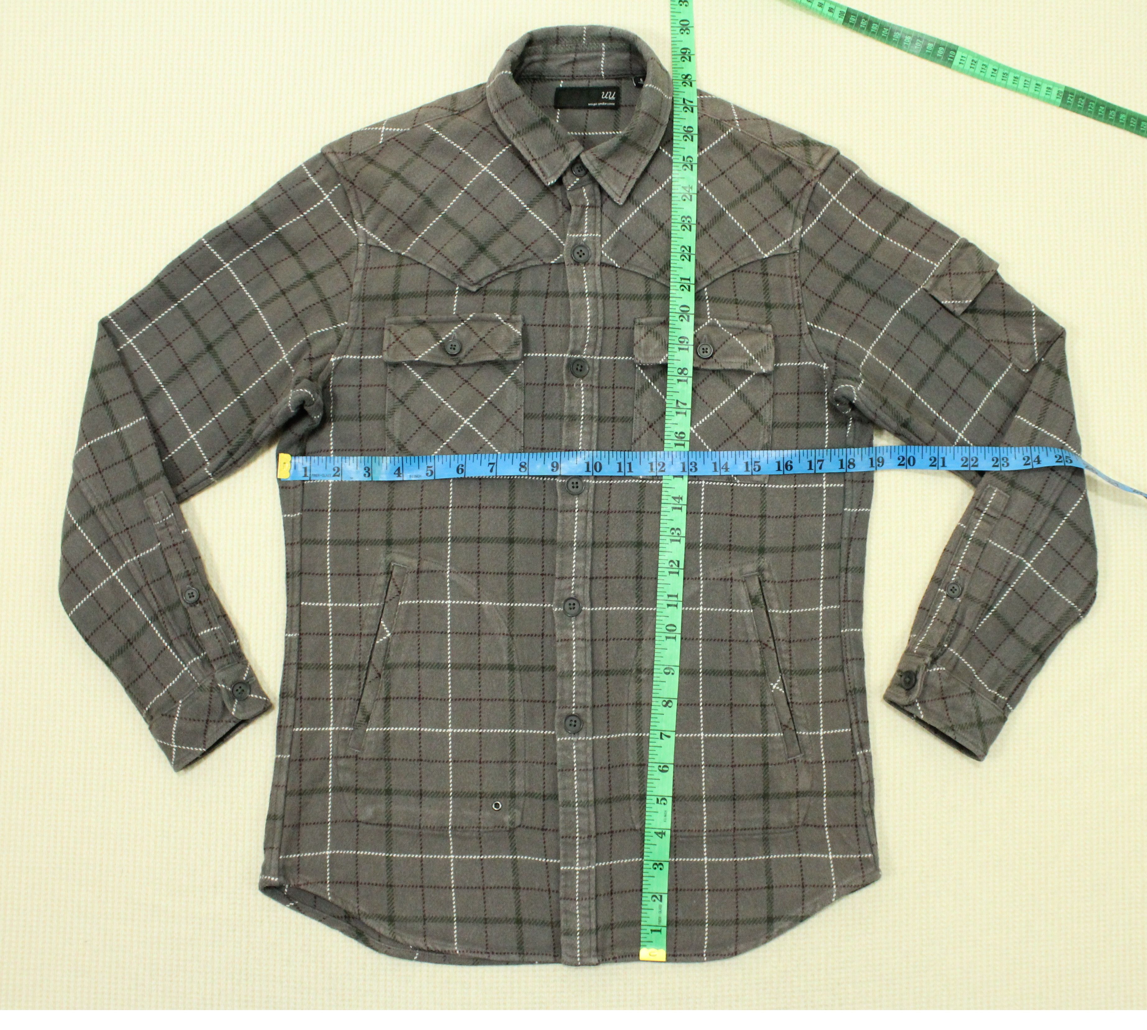 Undercover × Uniqlo UNIQLO x UNDERCOVER Shirt Flannel Checkered Japan Size S Size US S / EU 44-46 / 1 - 15 Thumbnail