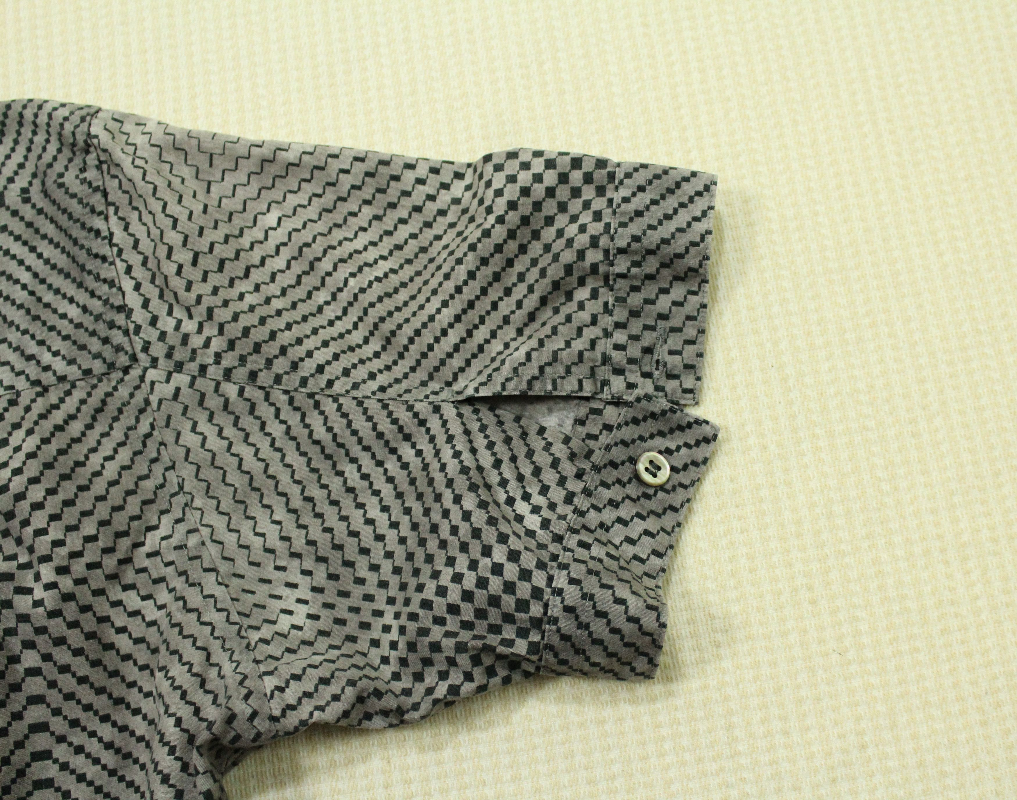 Gaultier Homme Objet GAULTIER HOMME OBJET Shirt Hidden Button JPG Snake Phantom Size US S / EU 44-46 / 1 - 11 Thumbnail