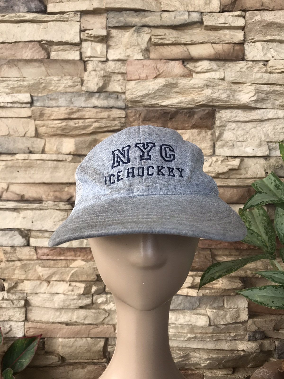 Vintage Nyc Ice Hockey Distressed Trucker Hat Size ONE SIZE - 1 Thumbnail