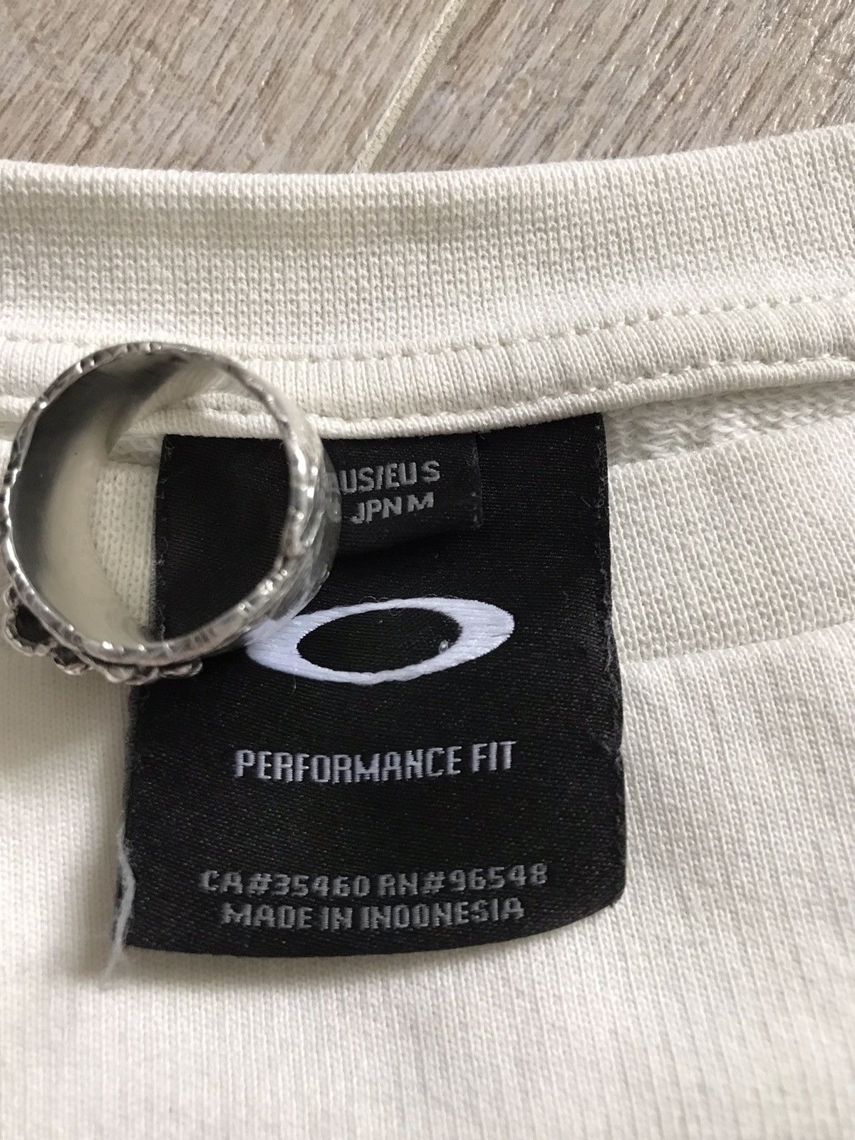 Oakley Vintage Oakley women ivory thumbhole top longsleeve shirt Size S / US 4 / IT 40 - 8 Thumbnail