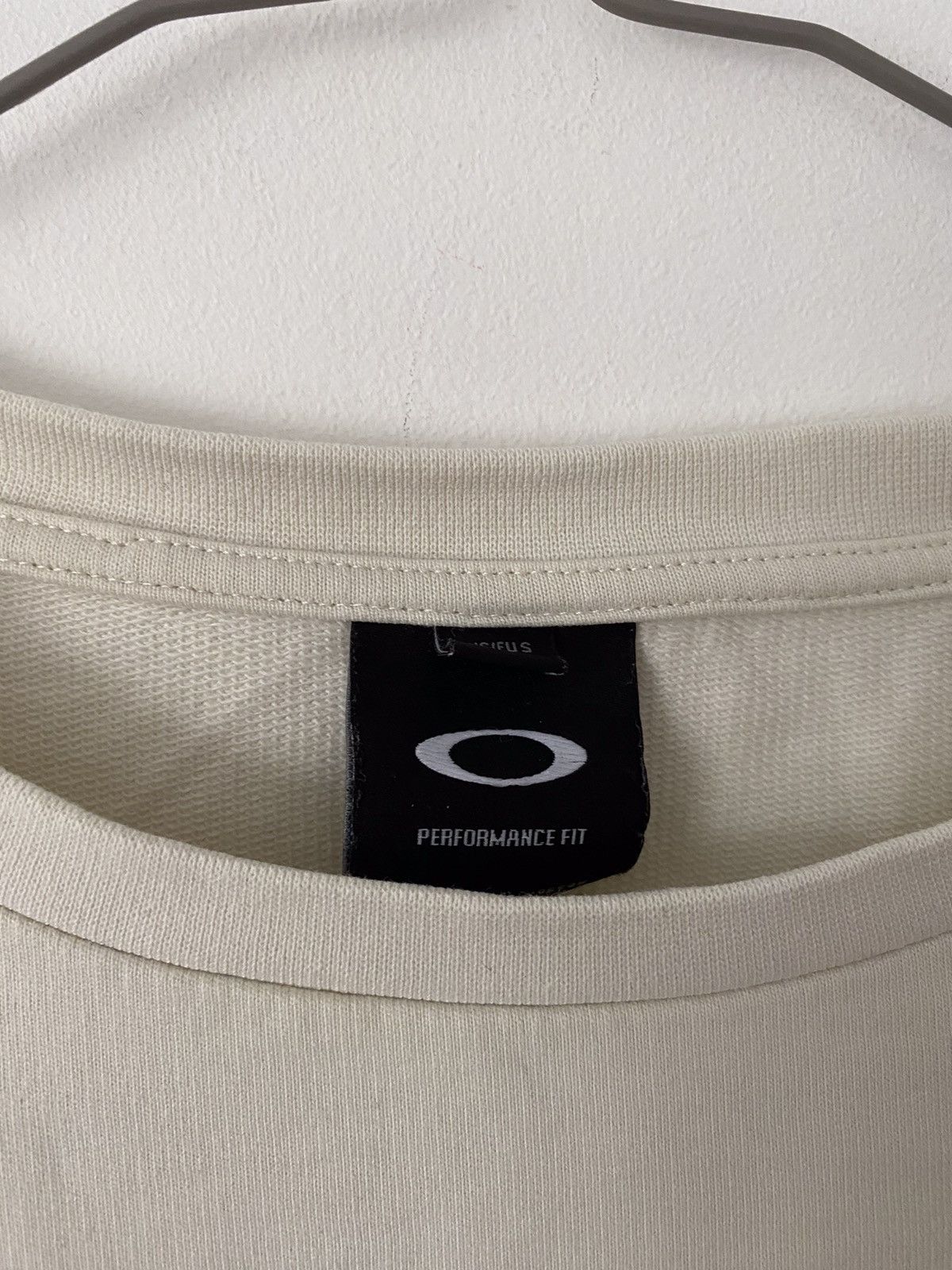 Oakley Vintage Oakley women ivory thumbhole top longsleeve shirt Size S / US 4 / IT 40 - 5 Thumbnail