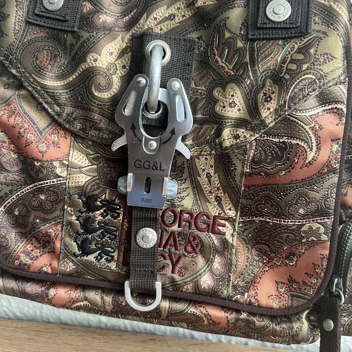 George Gina & Lucy Gerorge Gina & Lucy Y2K Brown Khaki Carabine Bag Size ONE SIZE - 4 Thumbnail