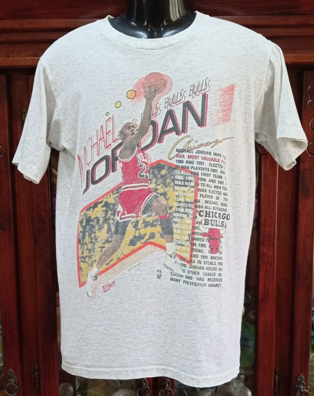 NBA × Salem Sportswear × Vintage Vintage 90s NBA Chicago Bulls : Michael Jordan T-shirt Size US M / EU 48-50 / 2 - 1 Thumbnail