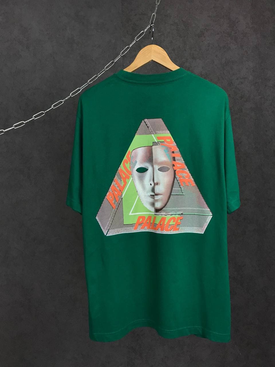 Palace Palace tri-bury overprinted tee Size US L / EU 52-54 / 3 - 1 Thumbnail