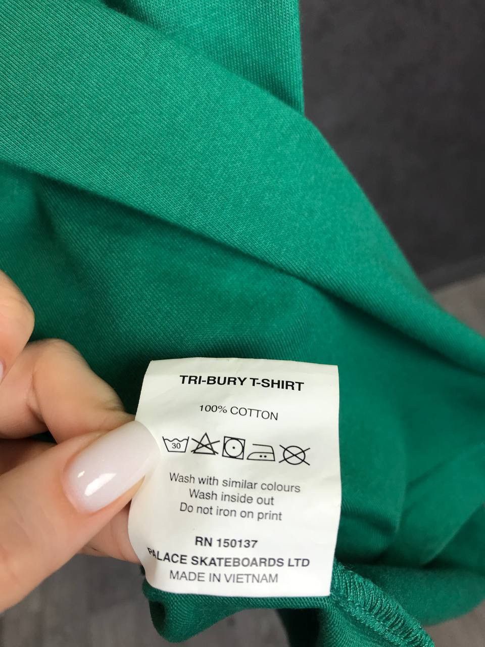 Palace Palace tri-bury overprinted tee Size US L / EU 52-54 / 3 - 7 Thumbnail