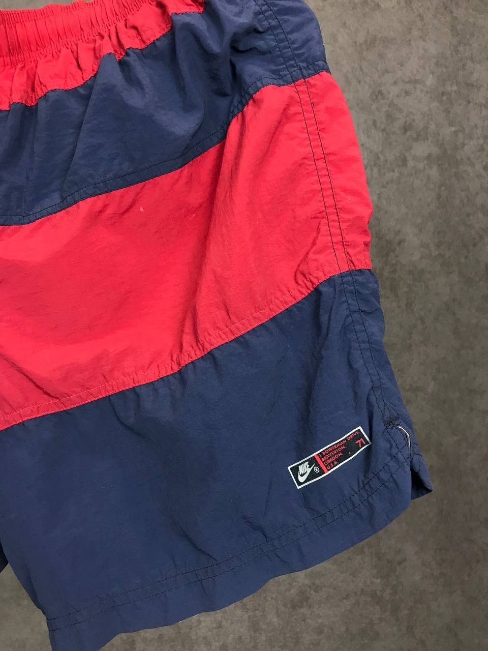 Nike × Vintage Nike big swoosh streetwear vintage shorts Size US 34 / EU 50 - 4 Thumbnail