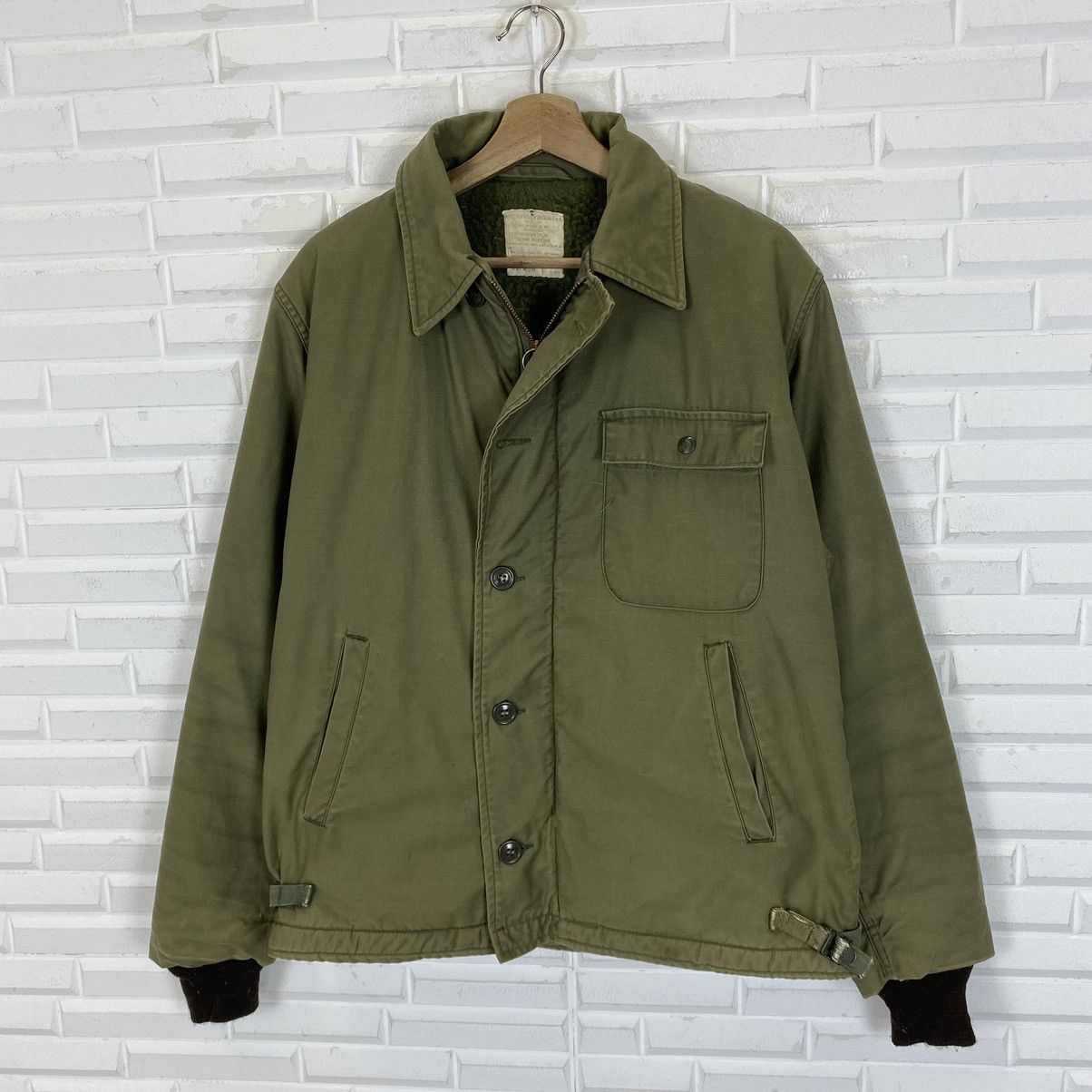 Vintage ✨Vintage Cold Weather A-2 Military jacket Size US M / EU 48-50 / 2 - 4 Thumbnail
