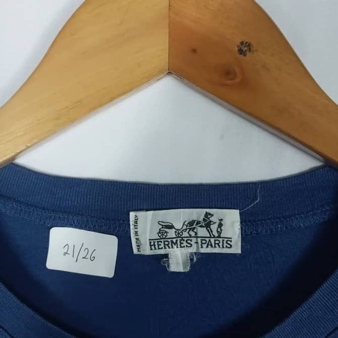Hermes ❤️Authentic❤️Vintage Hermes OG Embroidered Logo Tee Size US M / EU 48-50 / 2 - 10 Thumbnail