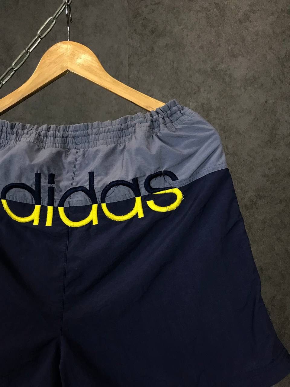 Adidas × Vintage Adidas vintage streetwear big logo shorts Size US 32 / EU 48 - 3 Thumbnail