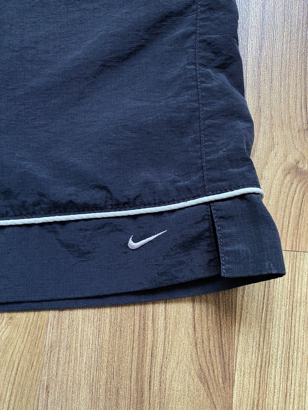 Nike Vintage Nike Challenge Court Swoosh Shorts Carhartt Adidas Size US 32 / EU 48 - 2 Thumbnail