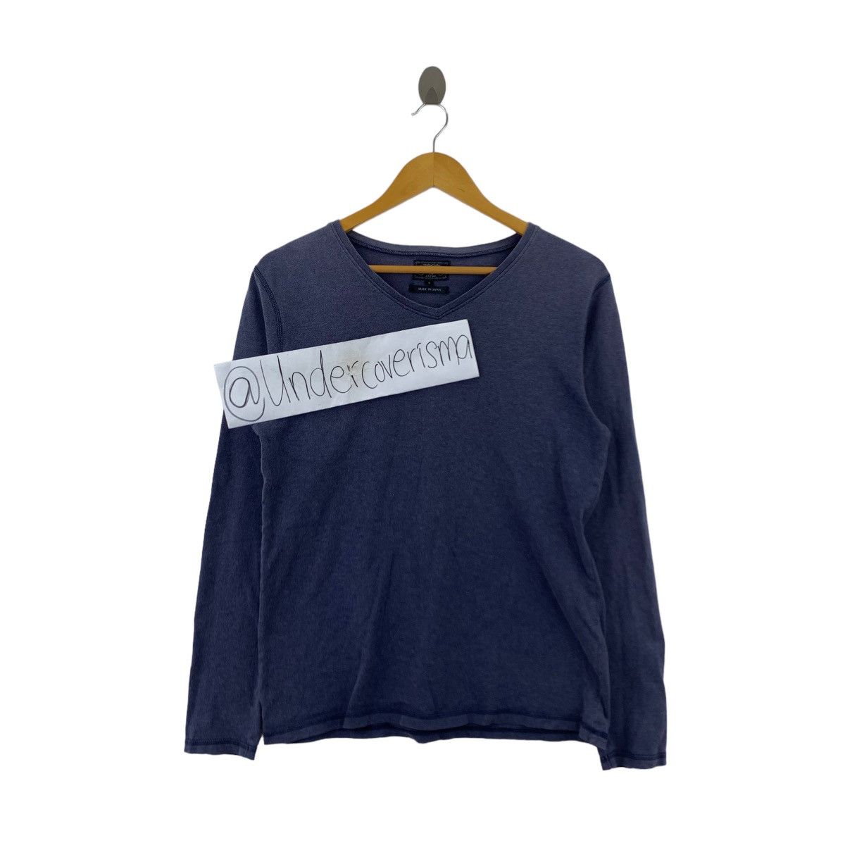 Vintage BEAMS PLUS Japanese Brand V-neck Plain Blue