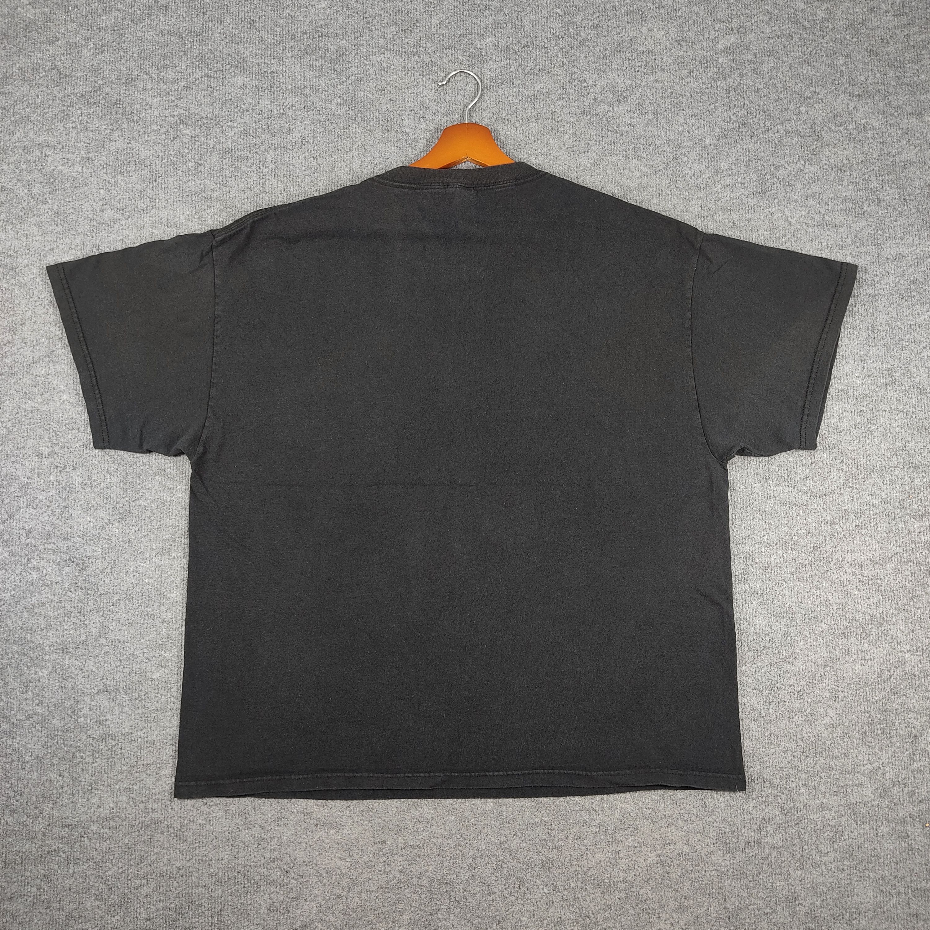 Vintage Vintage United States Marines T Shirt TS740 Size US XL / EU 56 / 4 - 2 Thumbnail