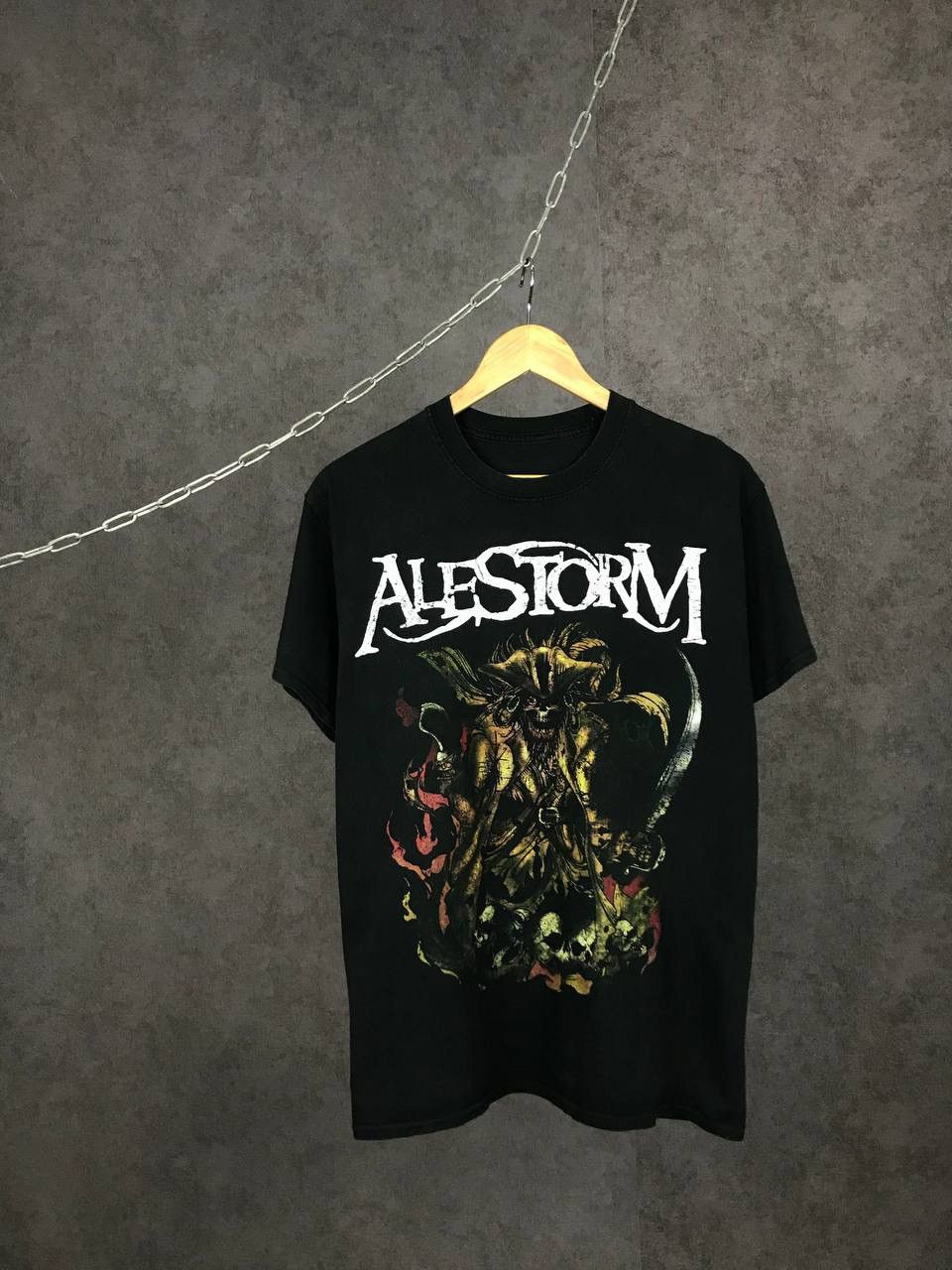 Band Tees Alestorm vintage rock overprinted band tee Size US S / EU 44-46 / 1 - 1 Thumbnail