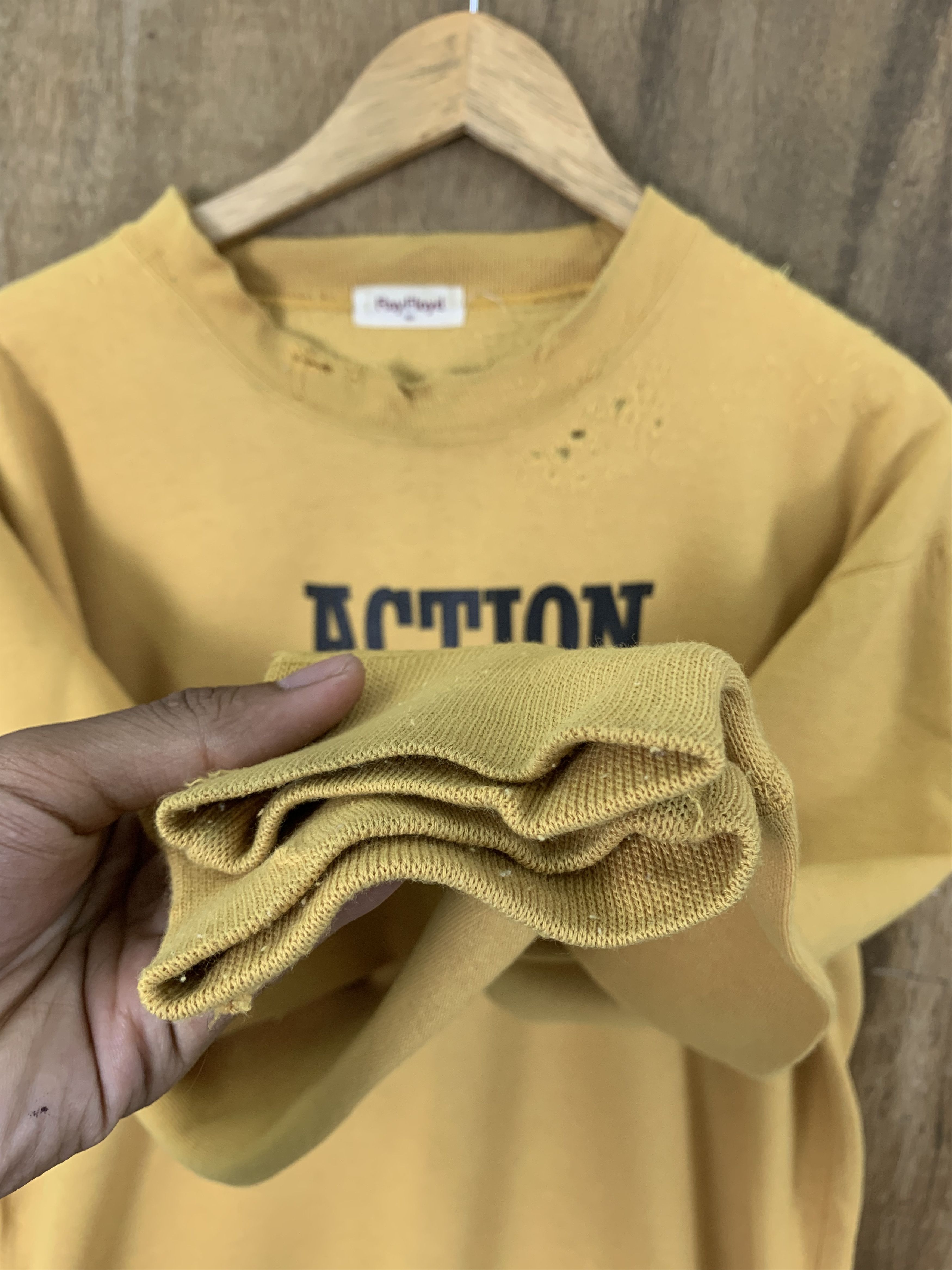 Japanese Brand Ray Floyd Sweatshirts Distressed Yellow Vintage Size US M / EU 48-50 / 2 - 9 Thumbnail