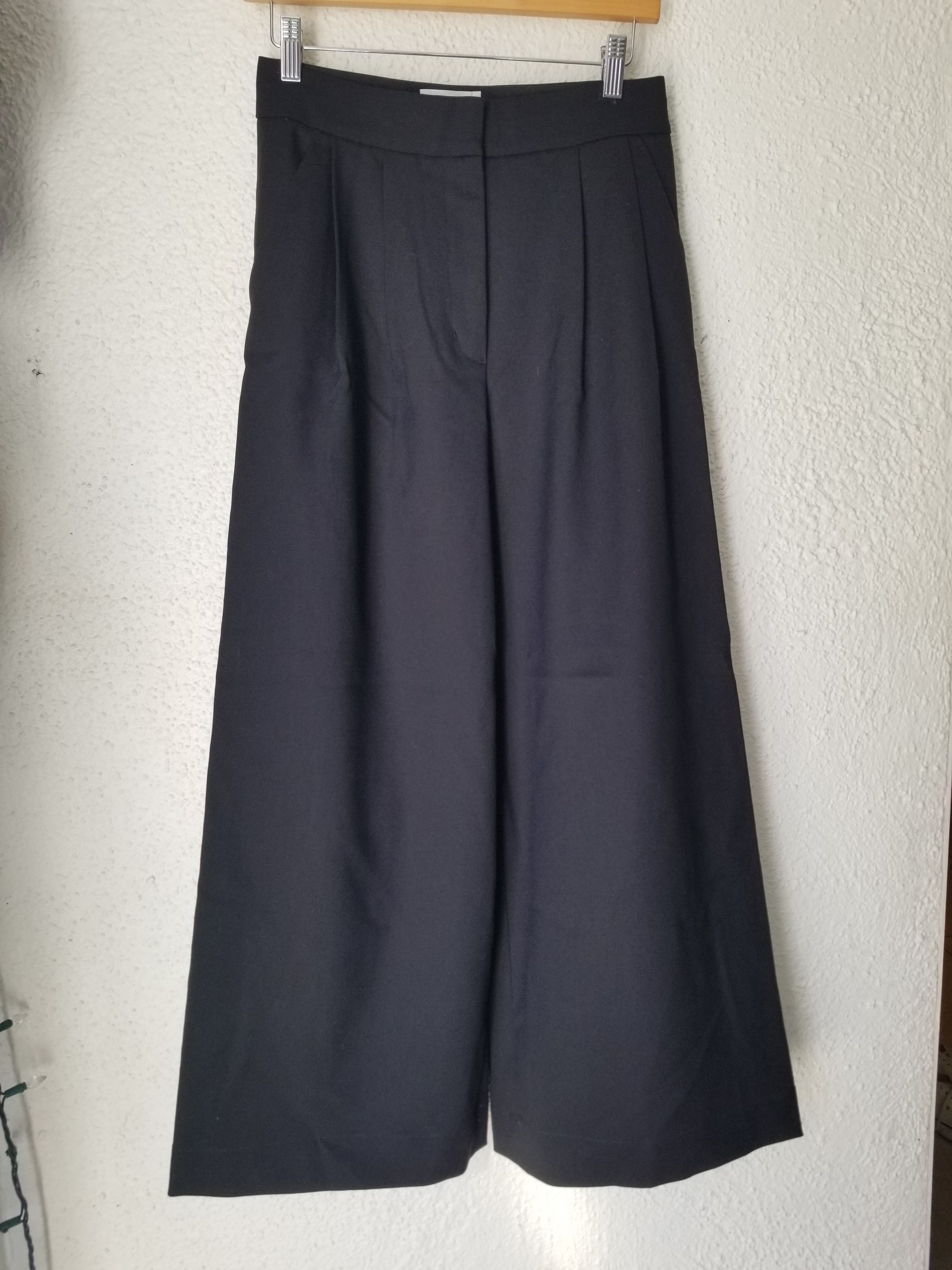 Womens wide leg pleated pant