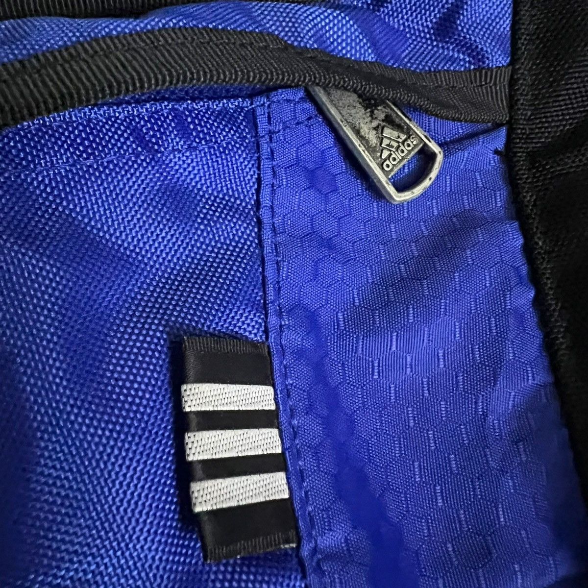 Adidas × Vintage VINTAGE ADIDAS CROSSBODY BODYBAG Size ONE SIZE - 8 Thumbnail