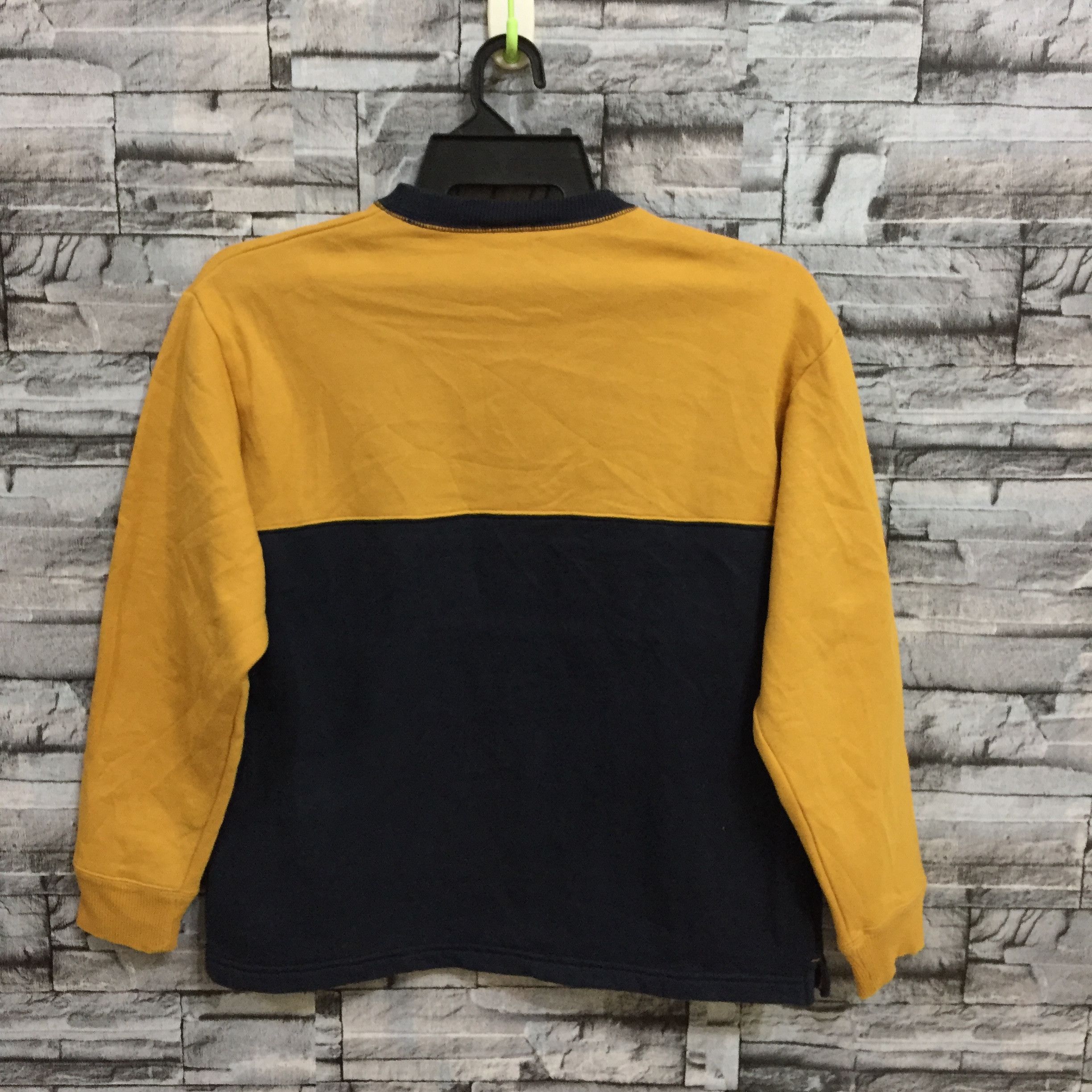 Ellesse Vintage Ellesse sweatshirt stripe embroidered size S fits M Size US M / EU 48-50 / 2 - 9 Thumbnail