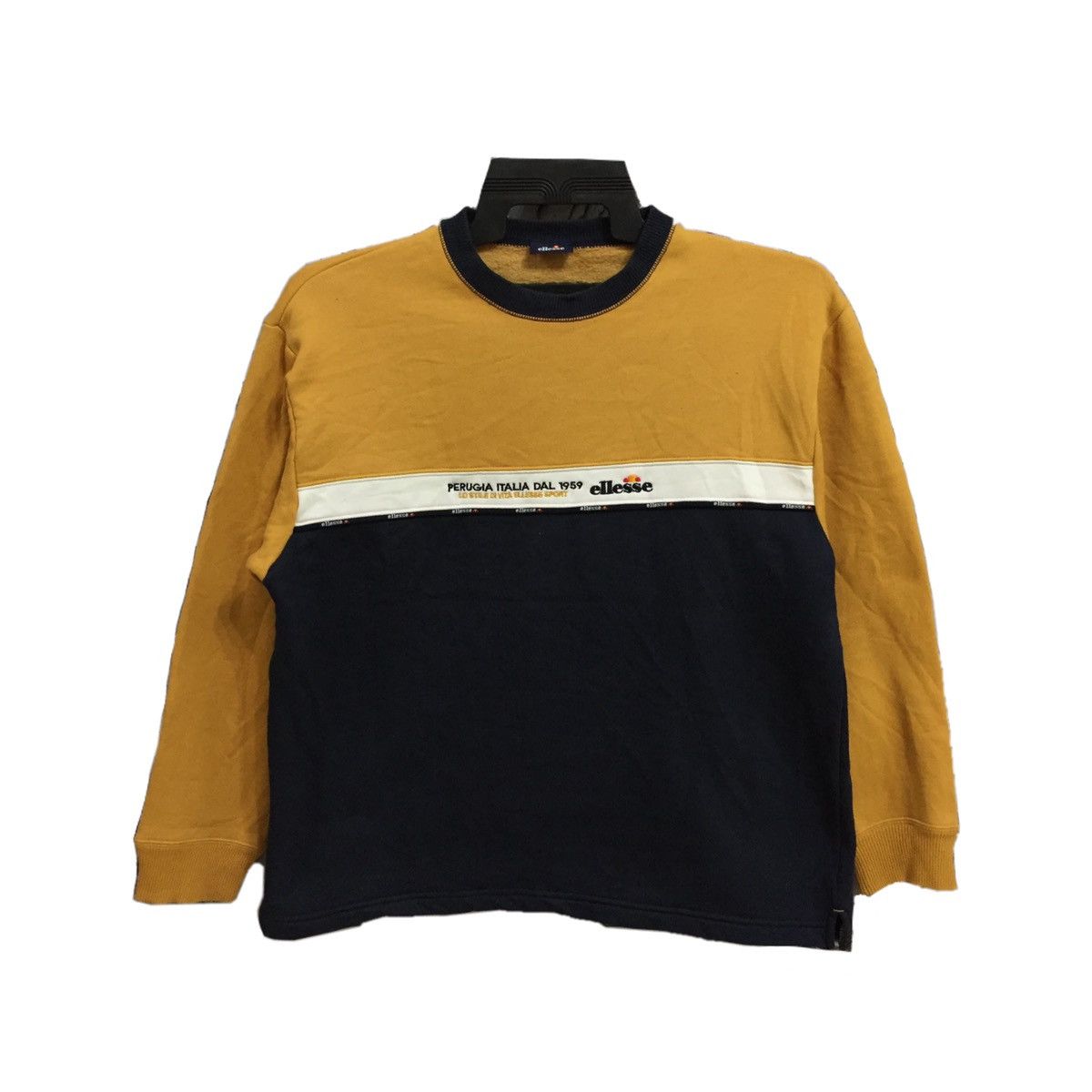 Ellesse Vintage Ellesse sweatshirt stripe embroidered size S fits M Size US M / EU 48-50 / 2 - 1 Thumbnail
