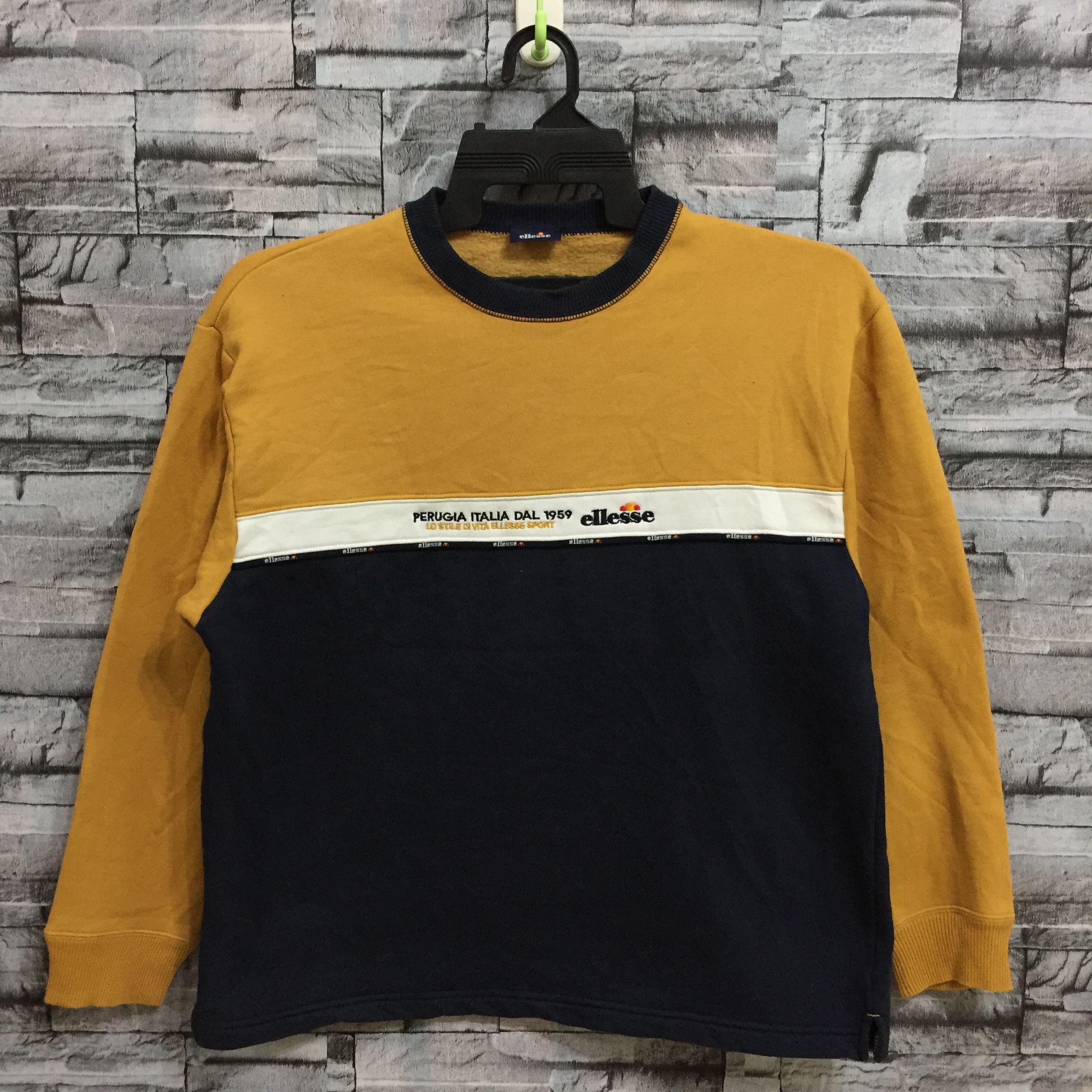 Ellesse Vintage Ellesse sweatshirt stripe embroidered size S fits M Size US M / EU 48-50 / 2 - 2 Thumbnail