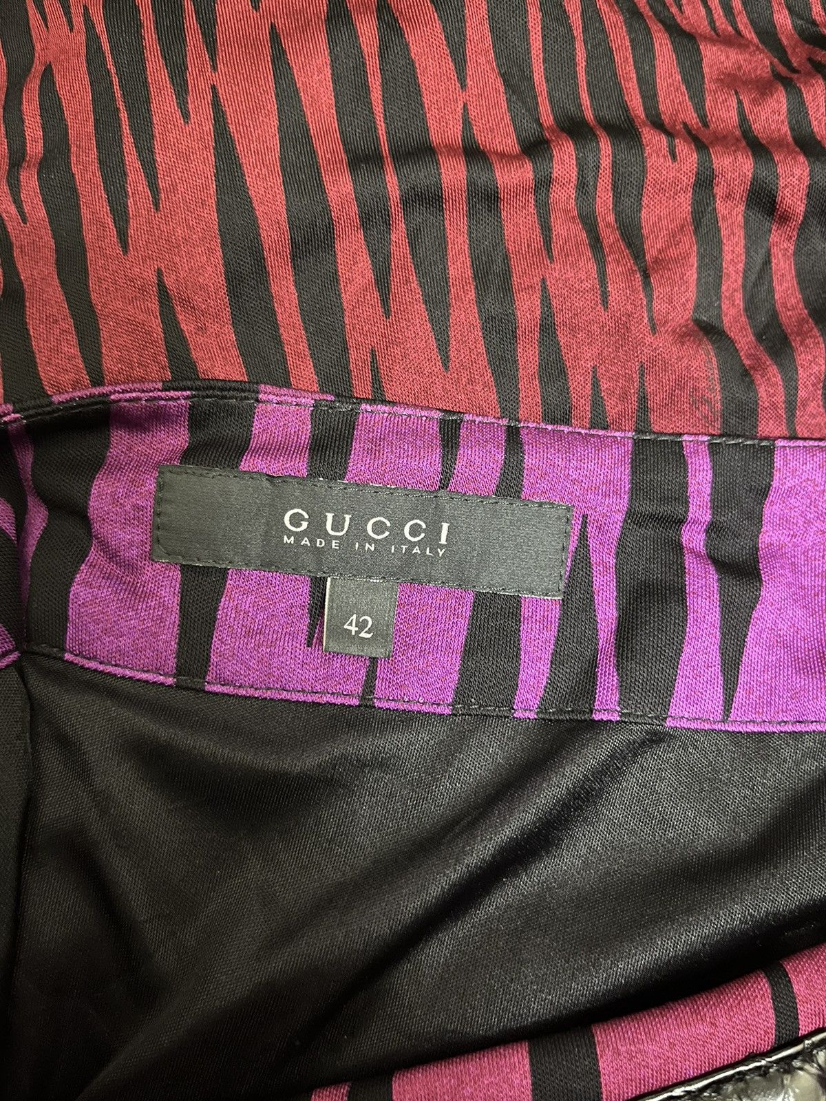 Designer × Gucci Gucci A-Line Skirt with front water snake belt & light gold Size 42" / US 20 - 4 Thumbnail