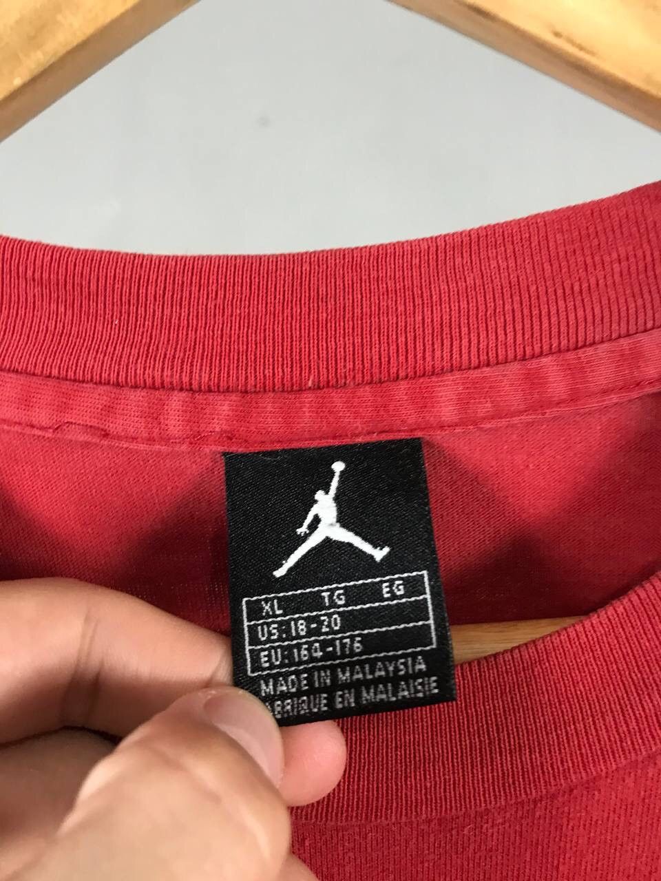 Jordan Brand × Vintage Air Jordan Vintage Streetwear tee Size US S / EU 44-46 / 1 - 4 Thumbnail