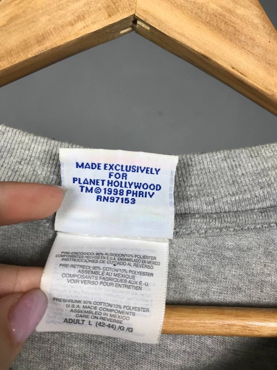 Planet Hollywood Planet Hollywood 1998 Las Vegas American vintage tee Size US L / EU 52-54 / 3 - 4 Thumbnail