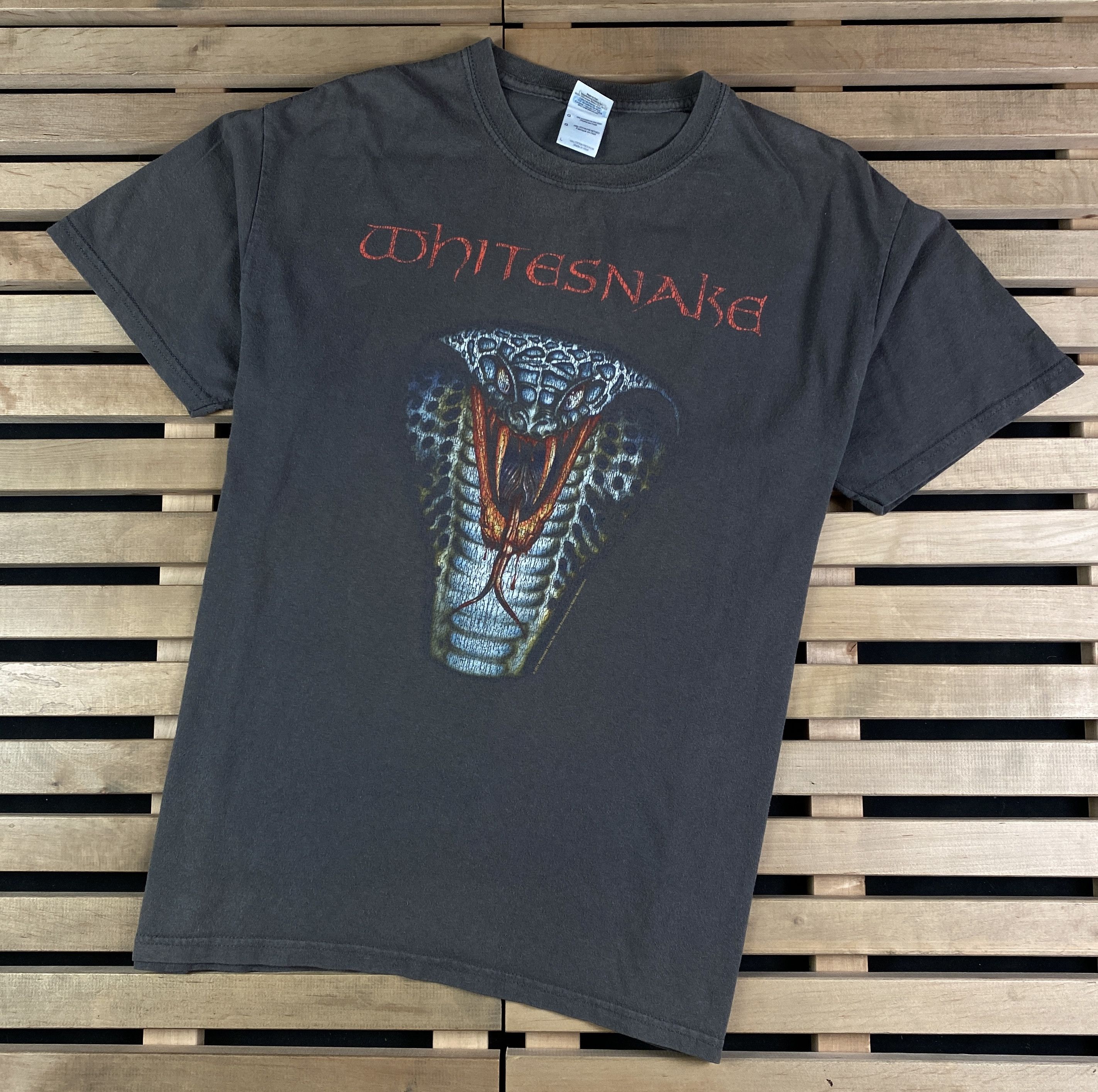 Band Tees × Vintage Mens Vintage T Shirt Whitesnake 2011 Size L Size US L / EU 52-54 / 3 - 1 Thumbnail