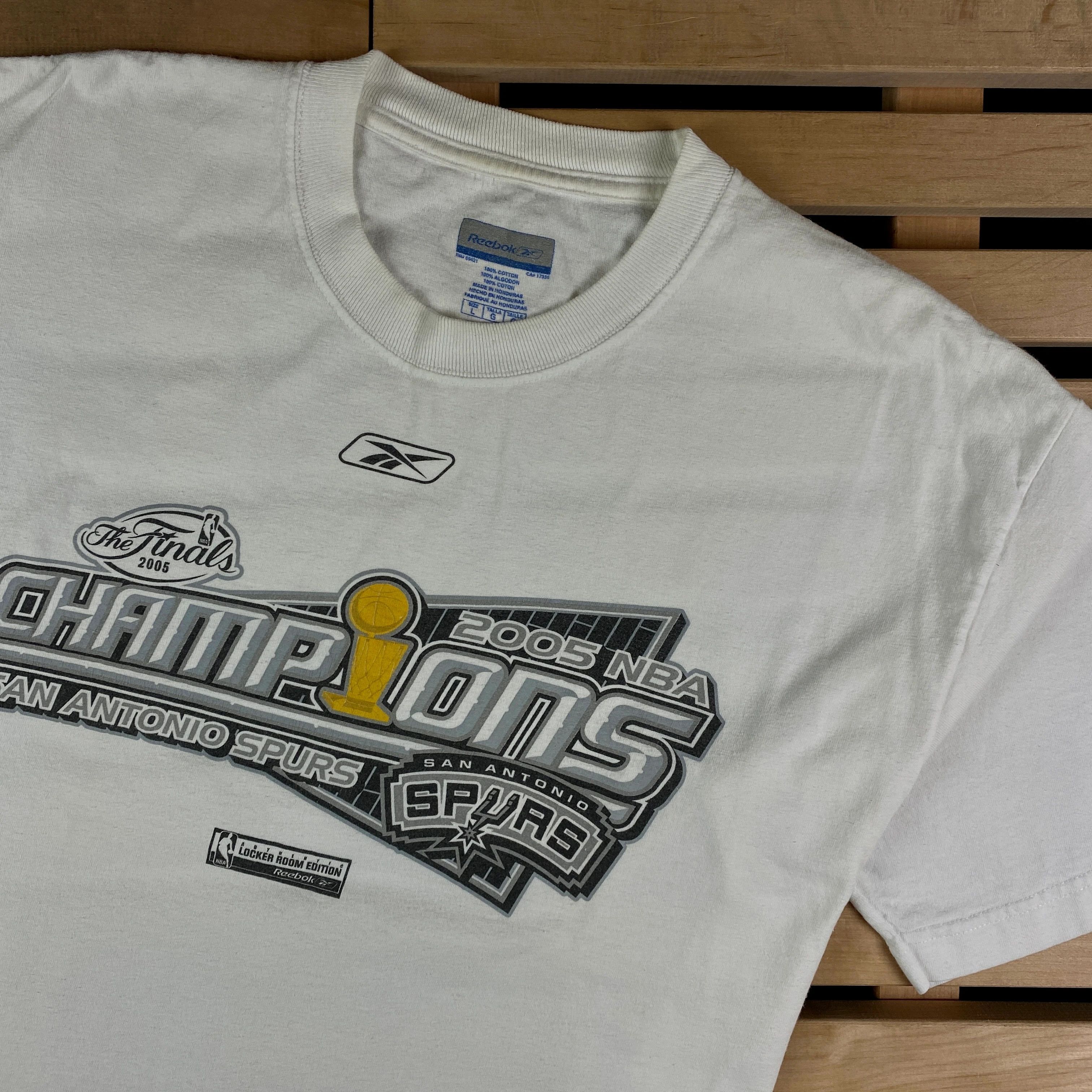 NBA × Reebok × Vintage Mens Vintage T Shirt Reebok Champions 2005 NBA Size L Size US L / EU 52-54 / 3 - 2 Thumbnail