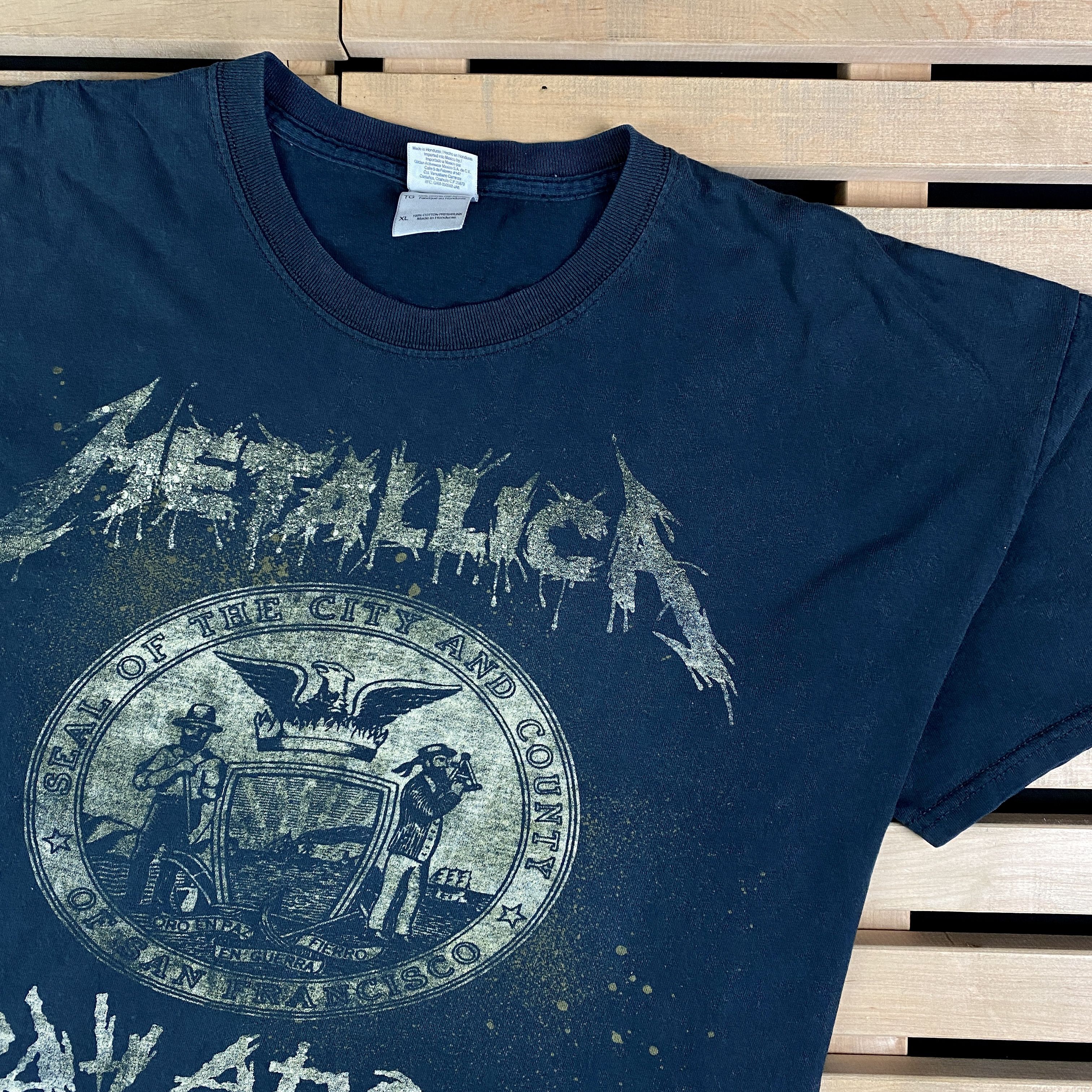 Band Tees × Vintage Mens Vintage T Shirt Metallica Size XL Size US XL / EU 56 / 4 - 2 Thumbnail