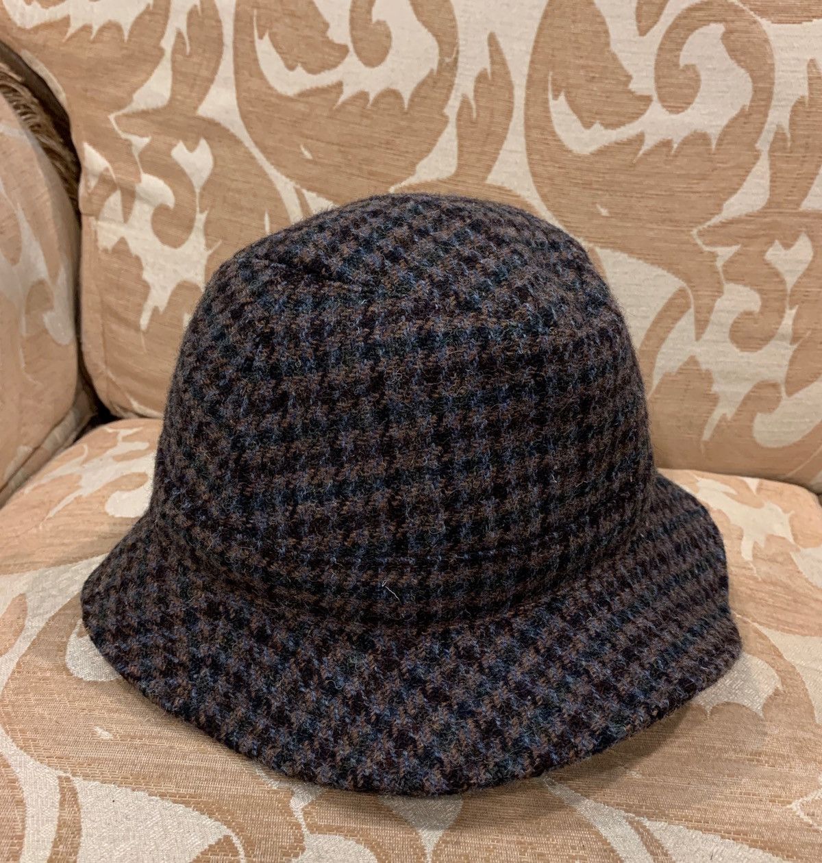 Harris Tweed The Scottish House wool bucket hat