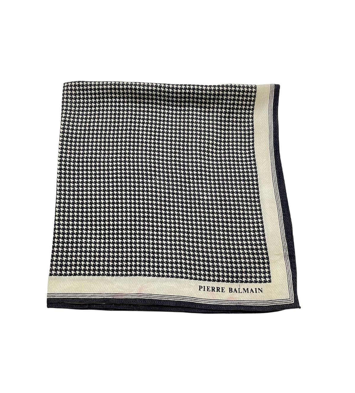 Pierre Balmain Pierre Balmain Handkerchief / Bandana / Neckerchief Size ONE SIZE - 3 Thumbnail