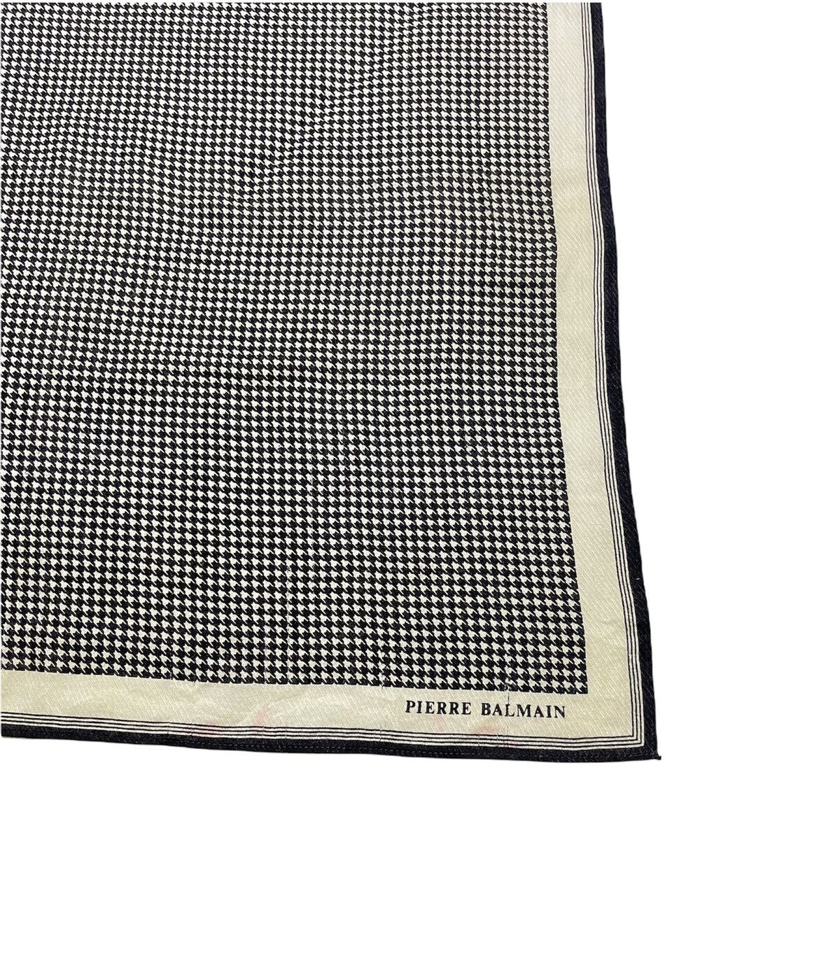 Pierre Balmain Pierre Balmain Handkerchief / Bandana / Neckerchief Size ONE SIZE - 4 Thumbnail