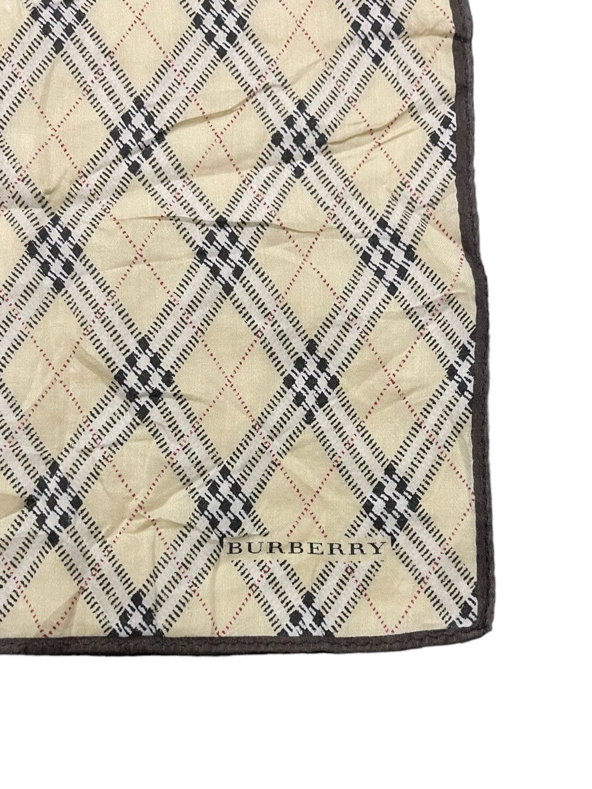 Burberry Burberry handkerchief / Neckerchief / Pocketsquare Size ONE SIZE - 6 Thumbnail