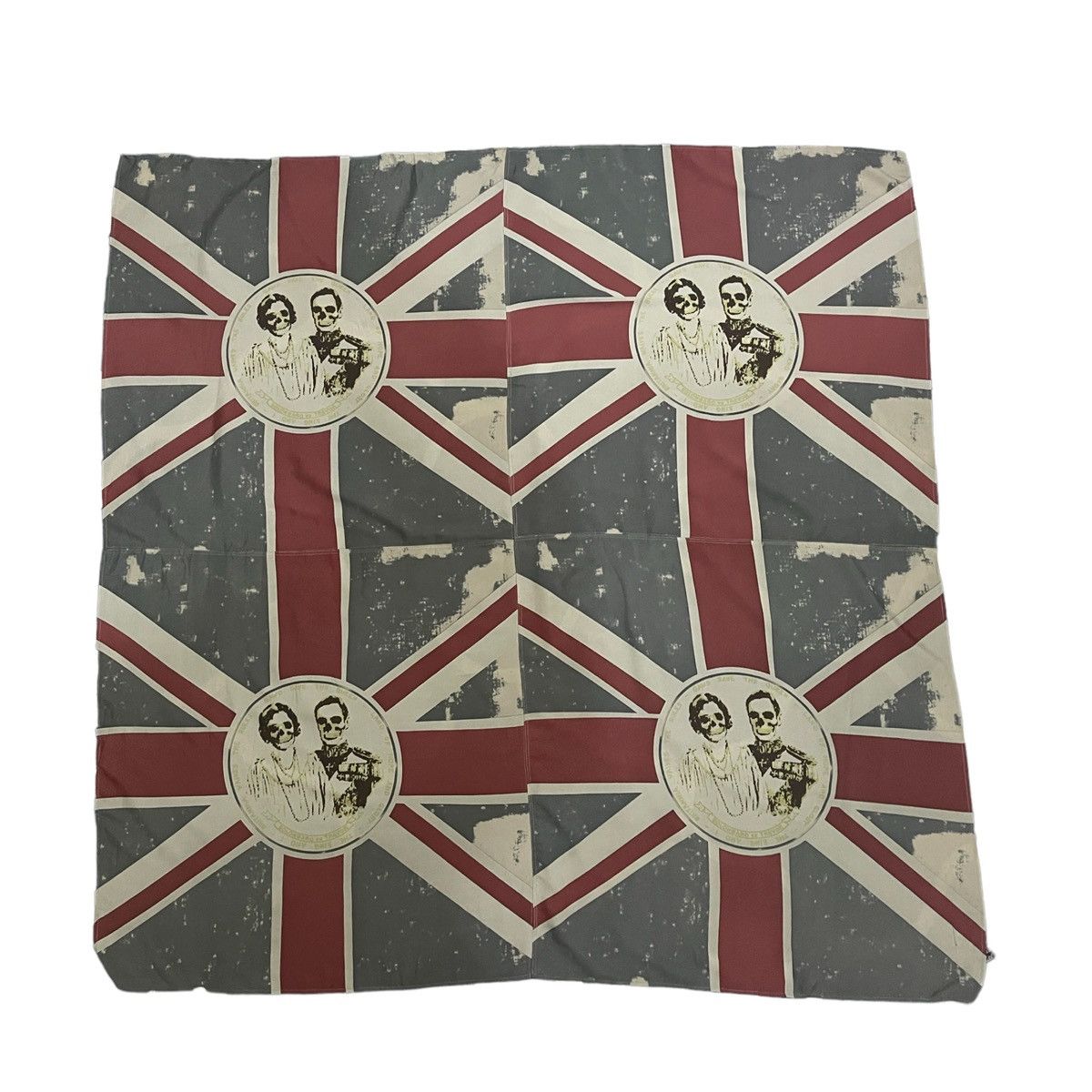 Japanese Brand Union jack flag scarves Gawd save the quen samantic design Size ONE SIZE - 2 Thumbnail