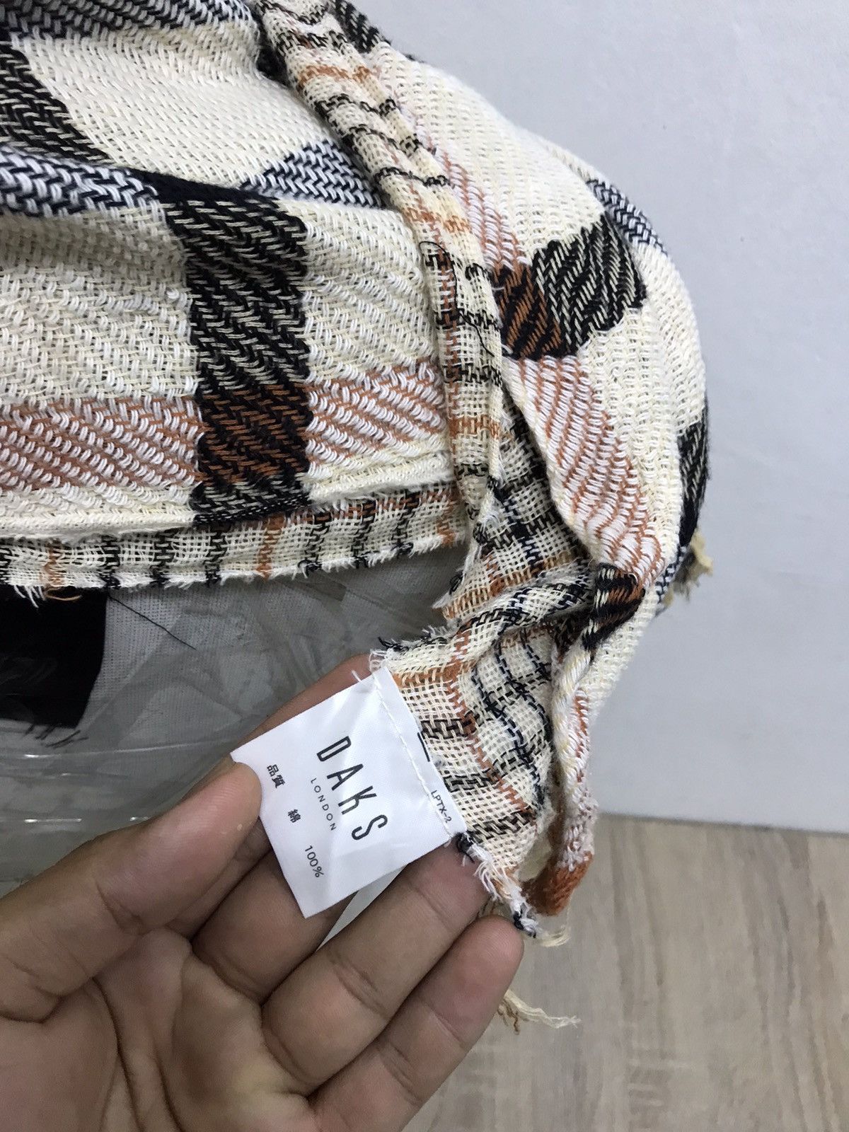 Other Vtg Daks London Nova Check 2 in 1 Knit Scarf Like Burberry Size ONE SIZE - 17 Thumbnail