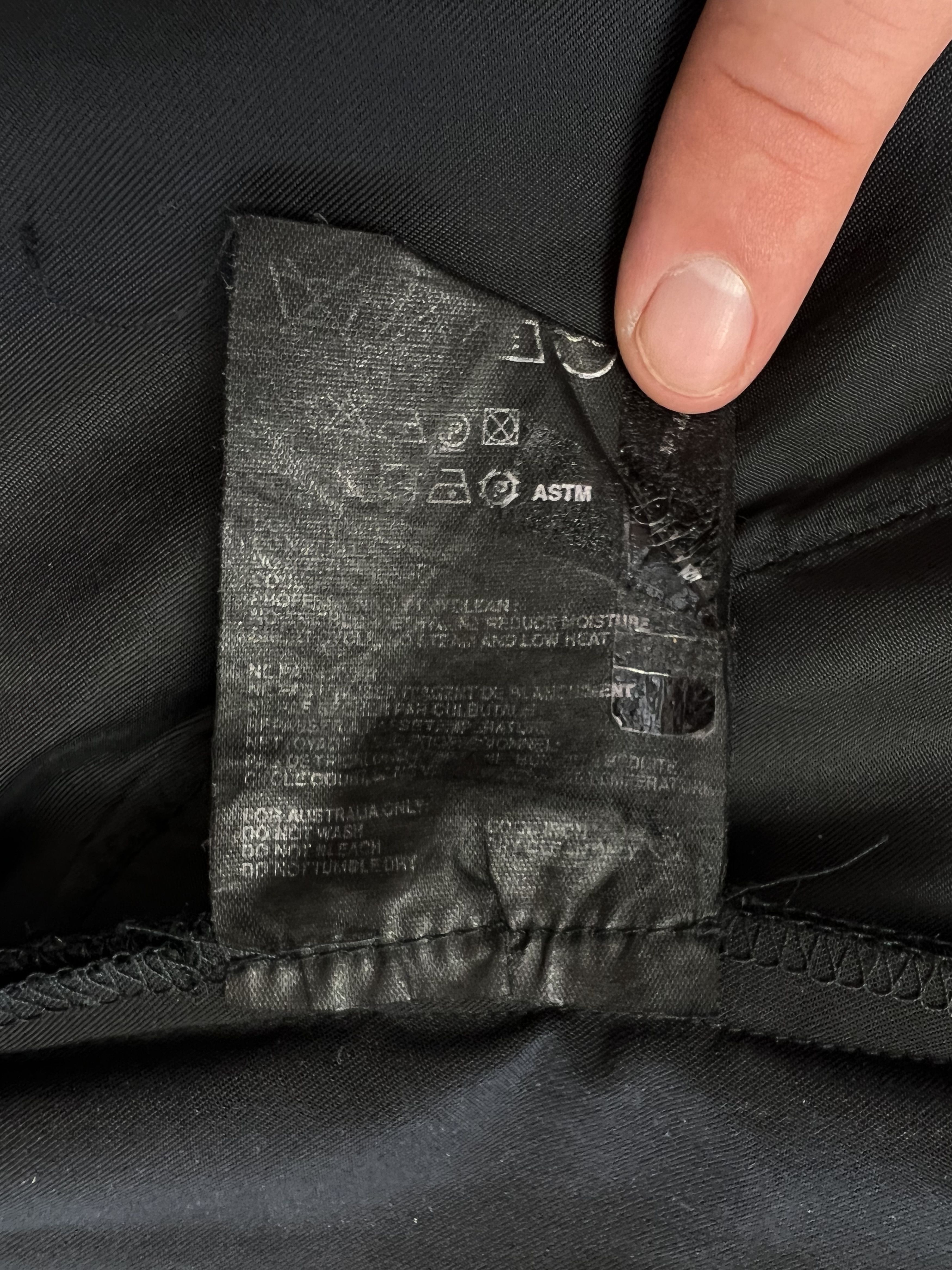 Prada ⚡️QUICK SALE⚡️Prada Black Nylon Pants Trousers Size 30" / US 8 / IT 44 - 4 Thumbnail