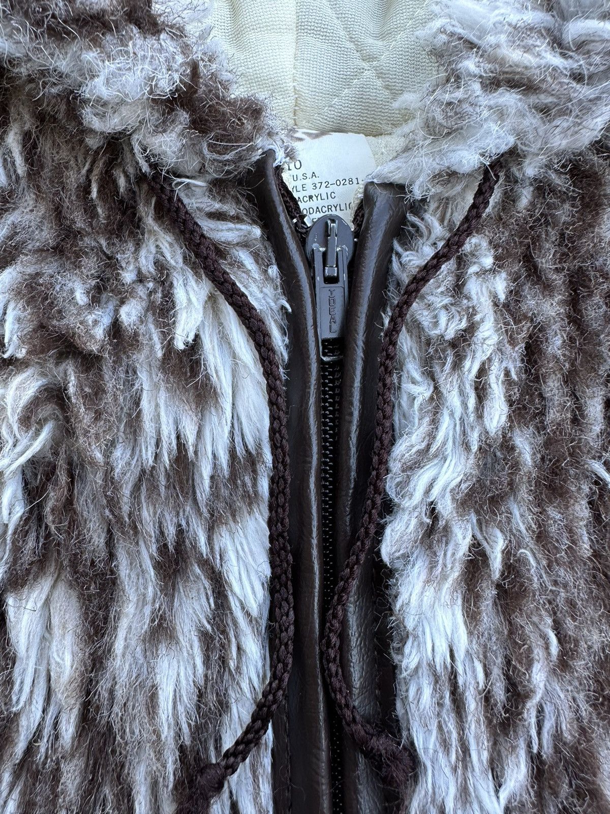 Vintage Vintage Faux Fur Hooded Zip Up Jacket Size L / US 10 / IT 46 - 4 Thumbnail