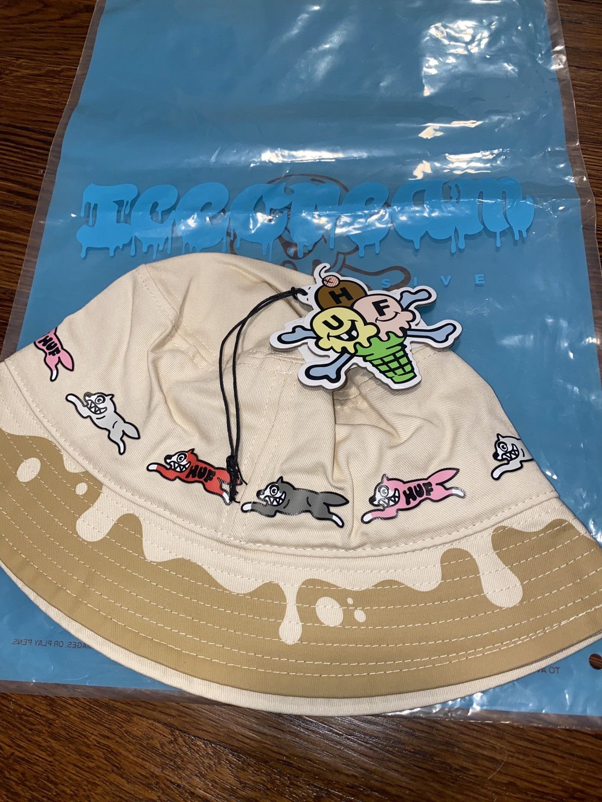 帽子 HUF x Ice Cream Running Dog Bucket Hat ICECREAM Running Dog Woodland Bucket Hat | Brown | FARFETCH BH