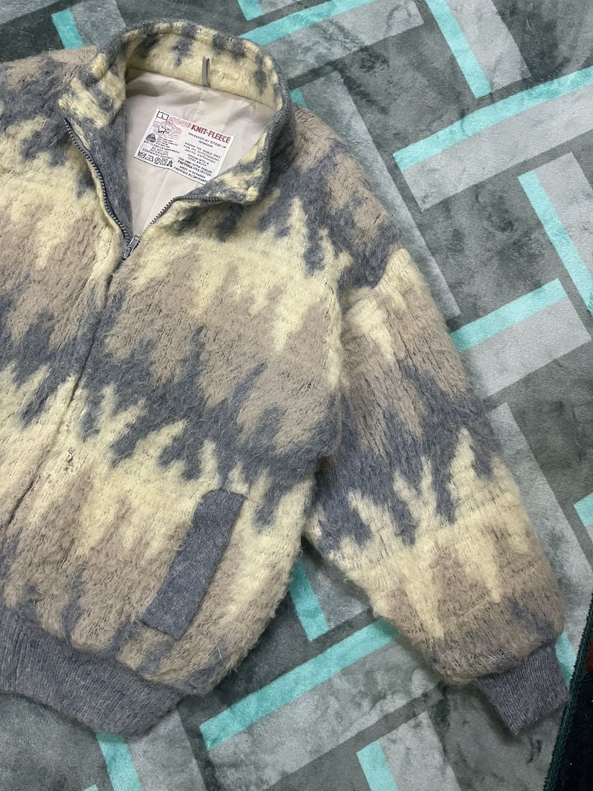 Vintage STOBI FLEECE ABSTRACT/ ART BOMBER JACKET Size US L / EU 52-54 / 3 - 4 Thumbnail