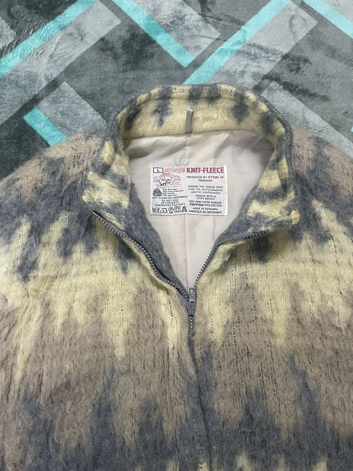 Vintage STOBI FLEECE ABSTRACT/ ART BOMBER JACKET Size US L / EU 52-54 / 3 - 7 Thumbnail