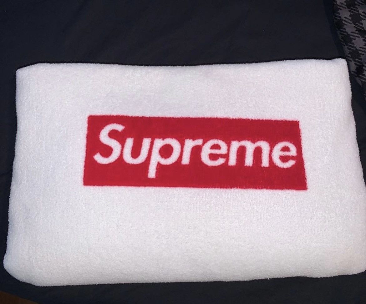 Supreme 2014 Supreme Box Logo Beach Towel White | Grailed